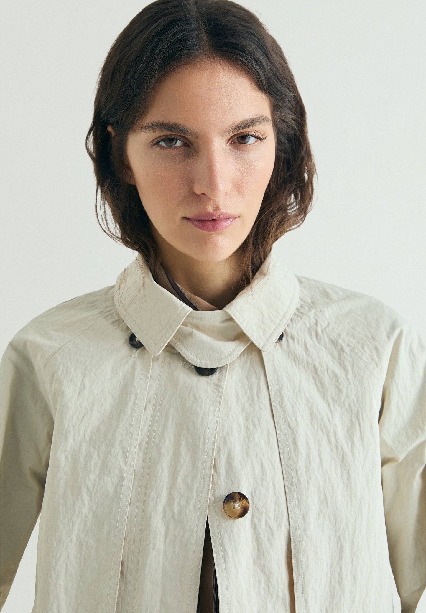 GABARDINA MULTIPOSICIÓN LIGERA