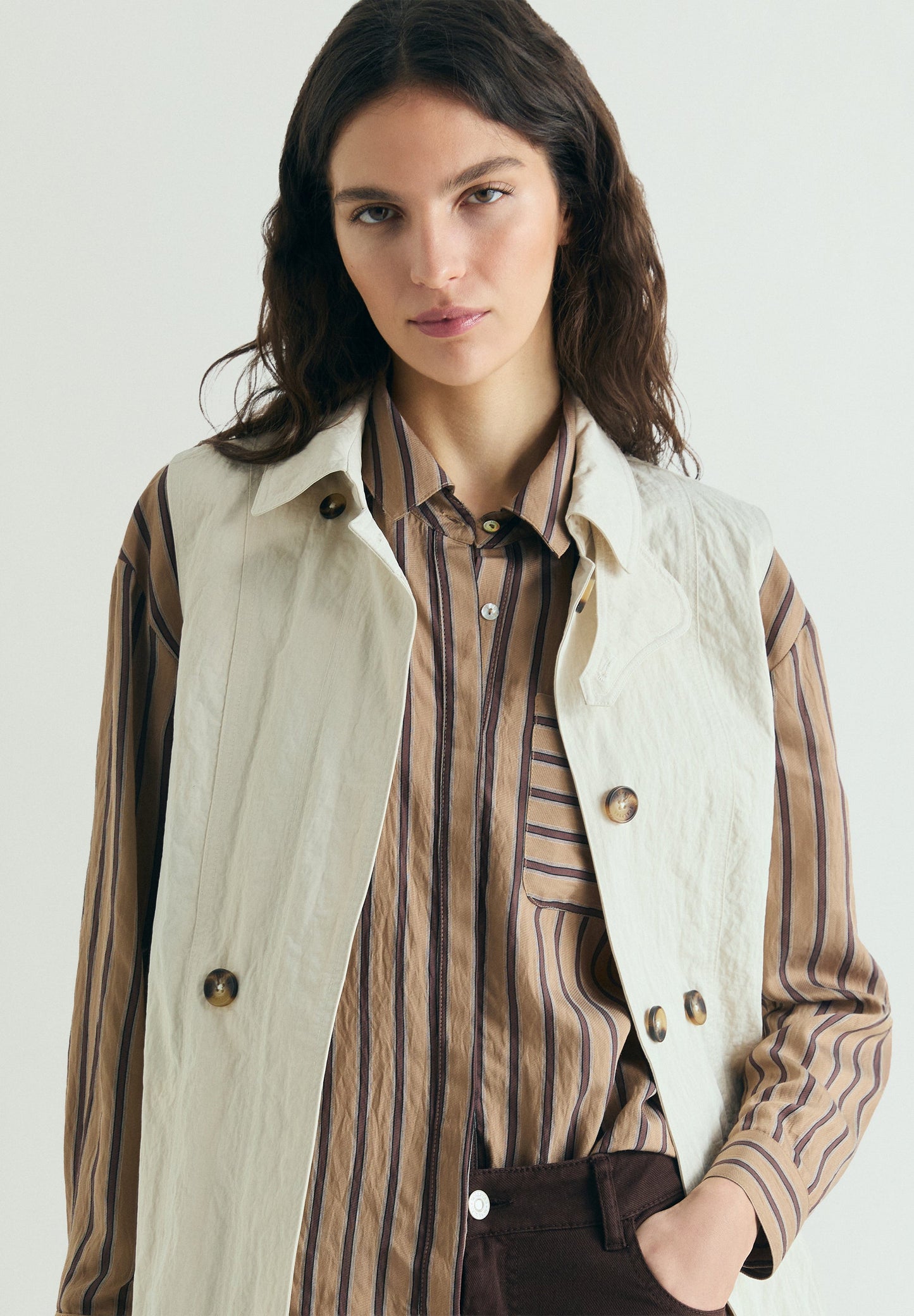 GABARDINA MULTIPOSICIÓN LIGERA