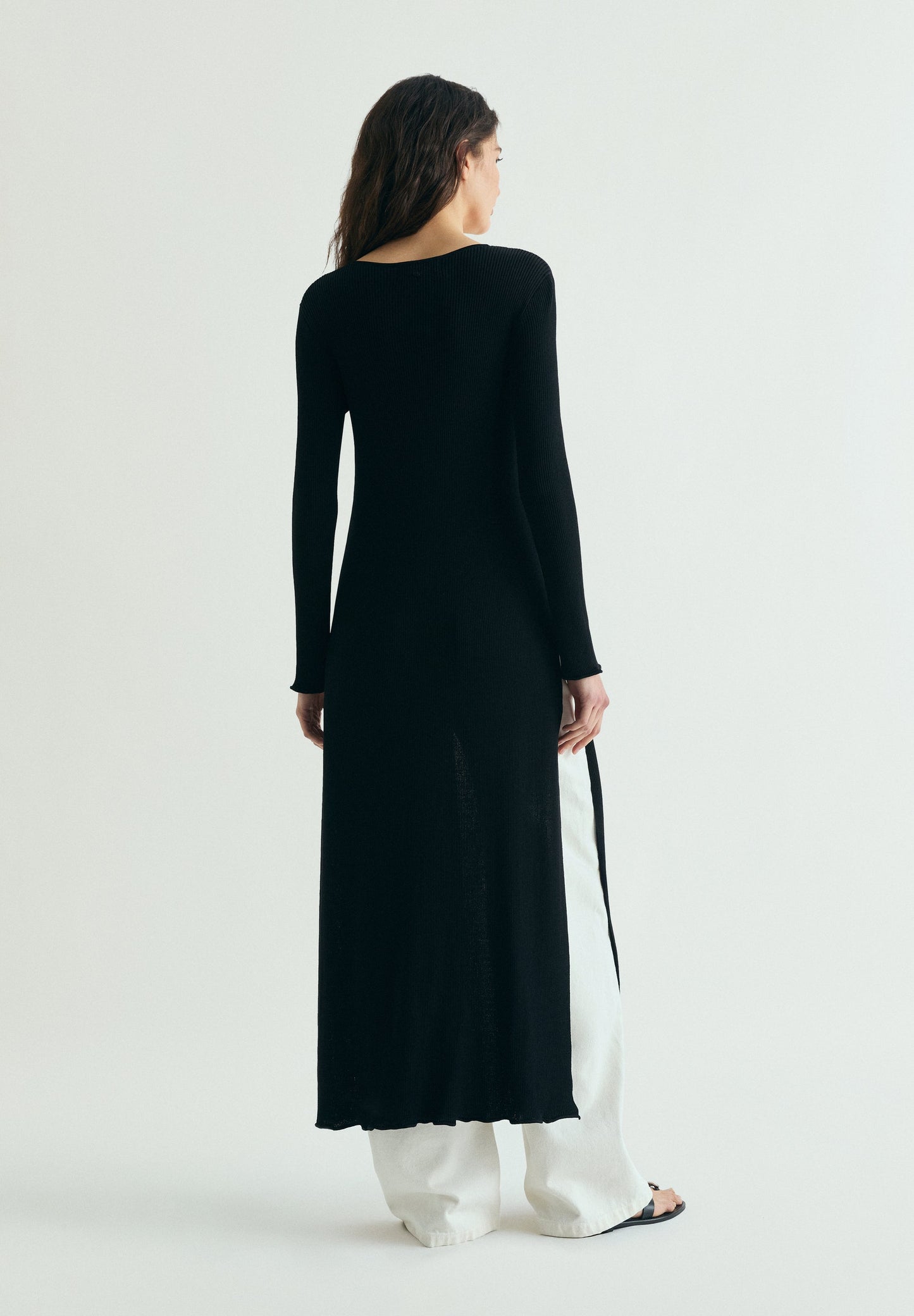 CARDIGAN LARGO DE PUNTO ACANALADO