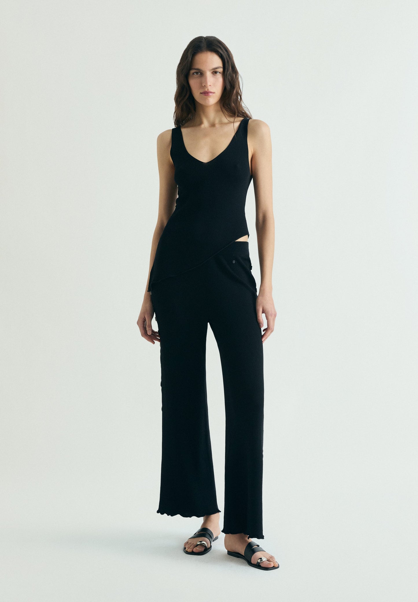 PANTALÓN DE PUNTO APLIQUES LATERALES