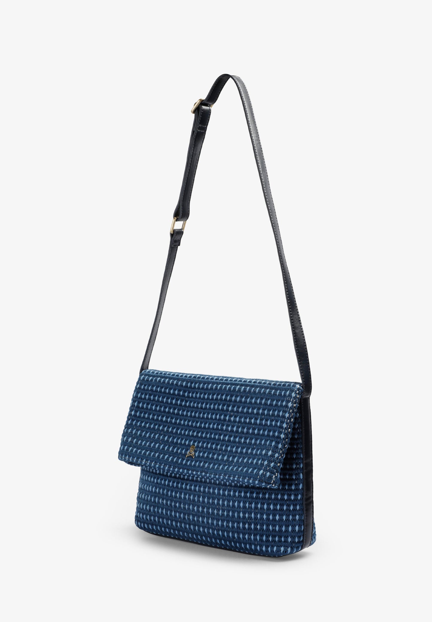 BOLSO CLUTCH TRENZADO