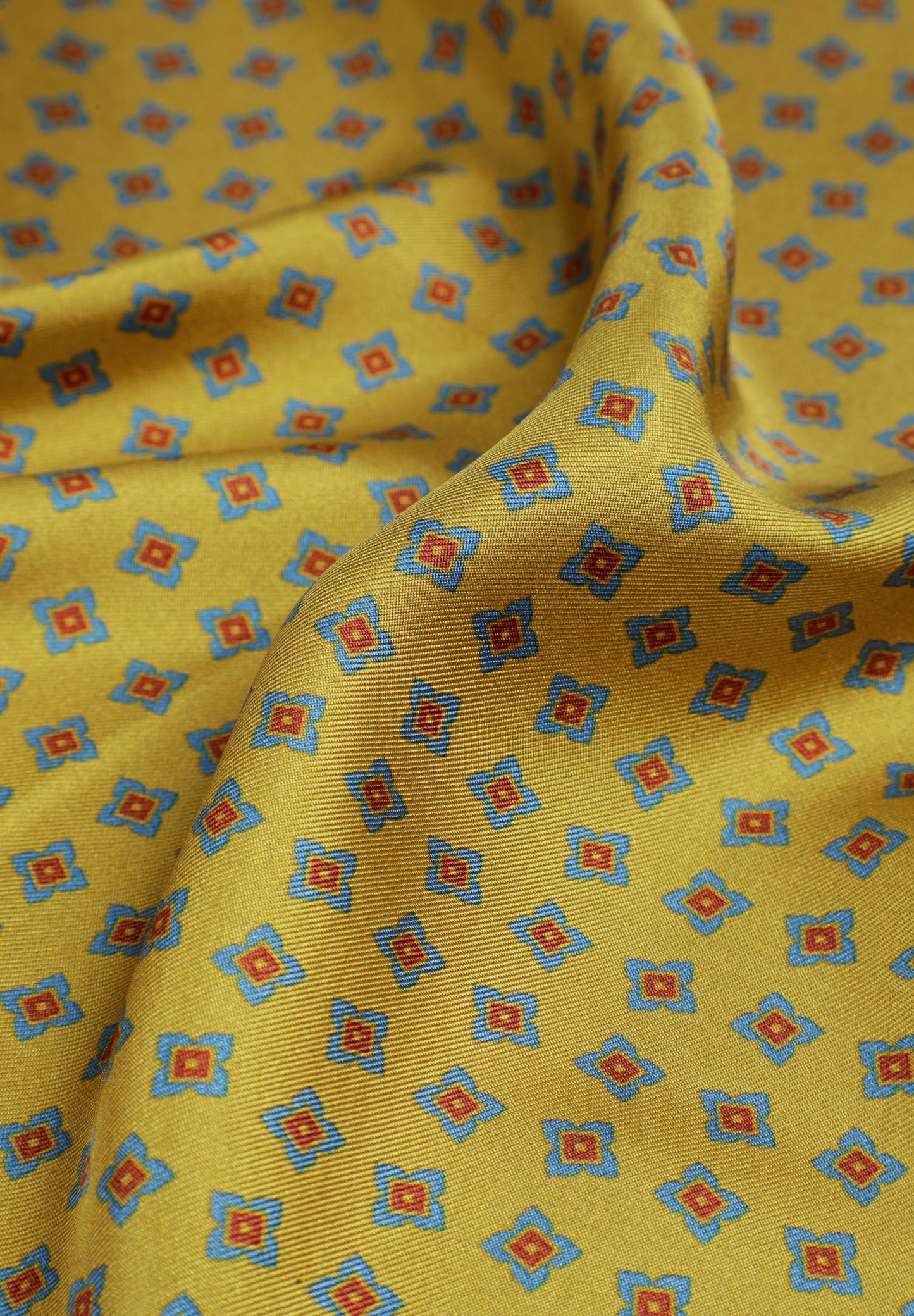 PAÑUELO 100% SEDA