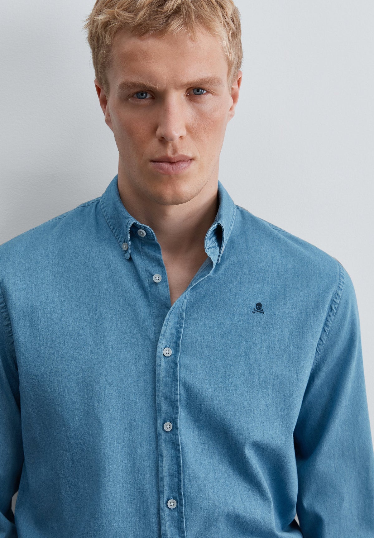 CAMISA DENIM CUELLO BOTONES