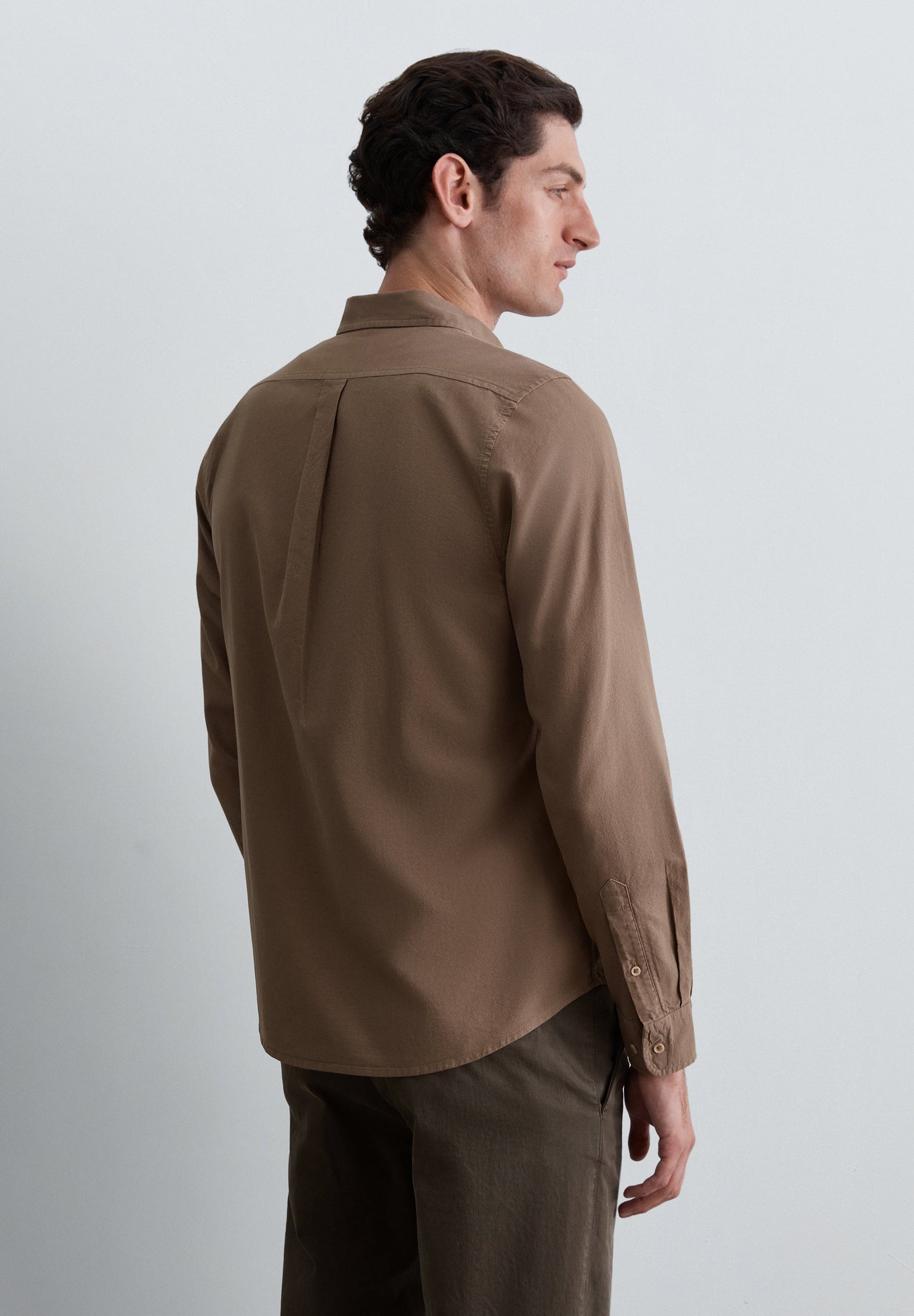 CAMISA OXFORD CON BOLSILLO