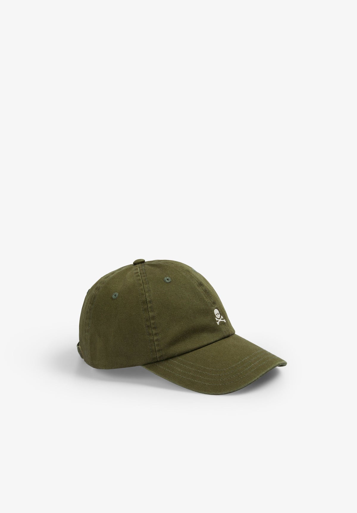 GORRA CALAVERA BORDADA