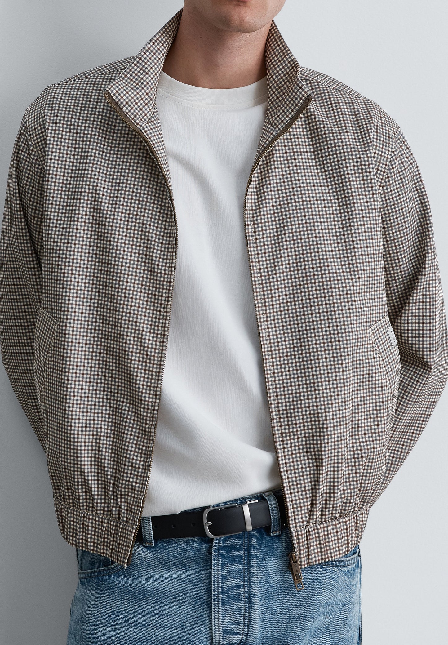CHAQUETA BOMBER ESTAMPADO MICROCUADRO