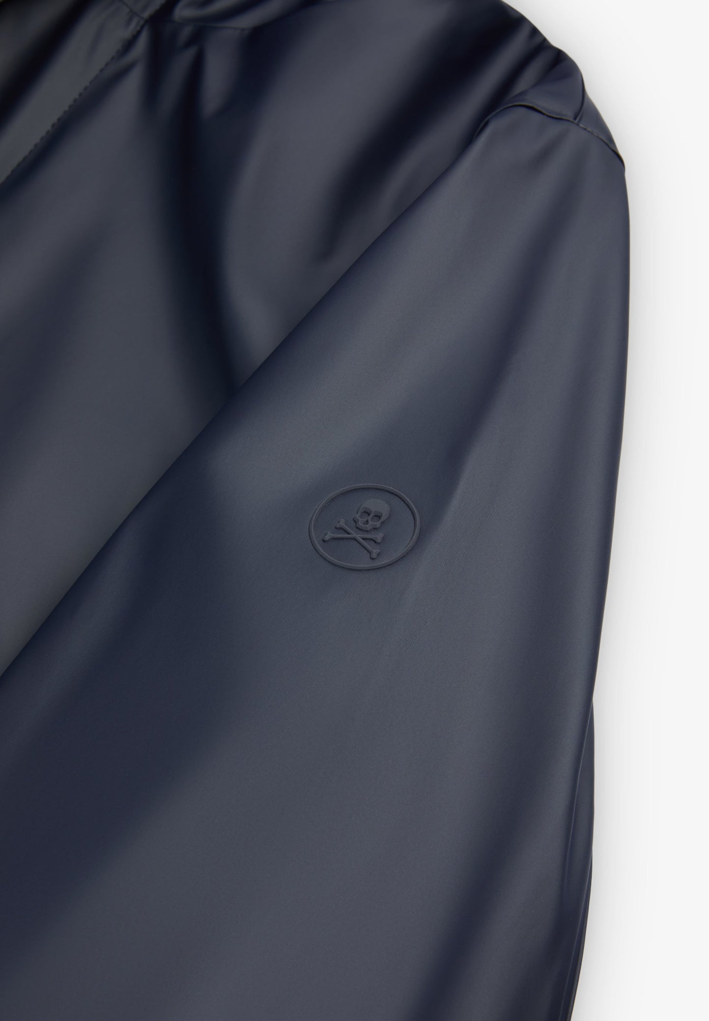 CHAQUETA IMPERMEABLE LOGO