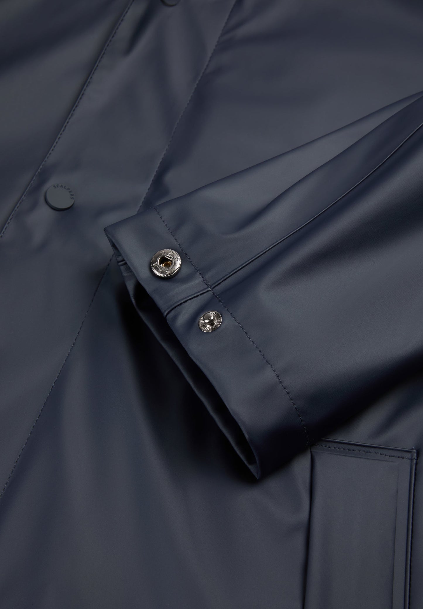 CHAQUETA IMPERMEABLE LOGO