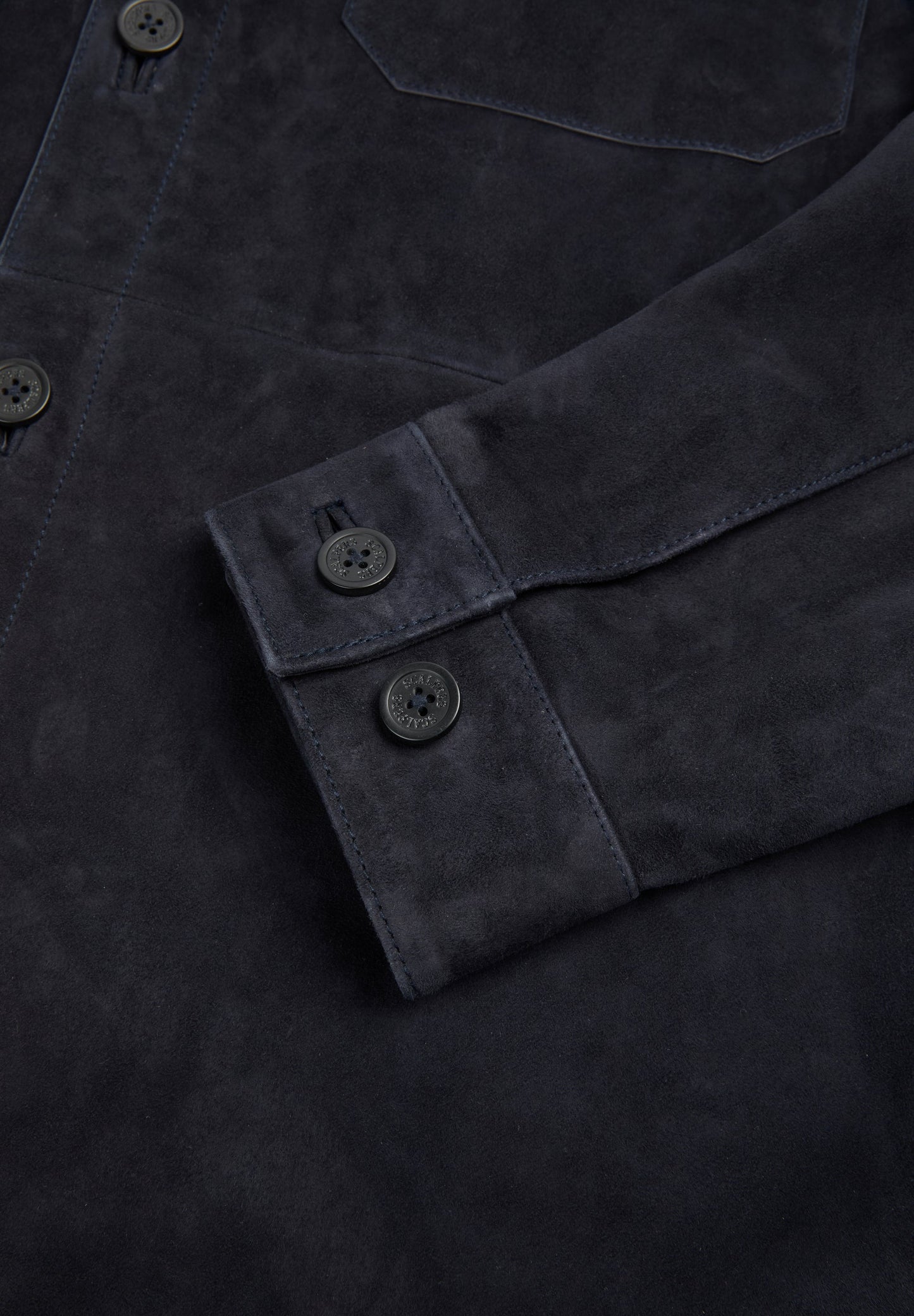 SOBRECAMISA DE ANTE CAPRINO