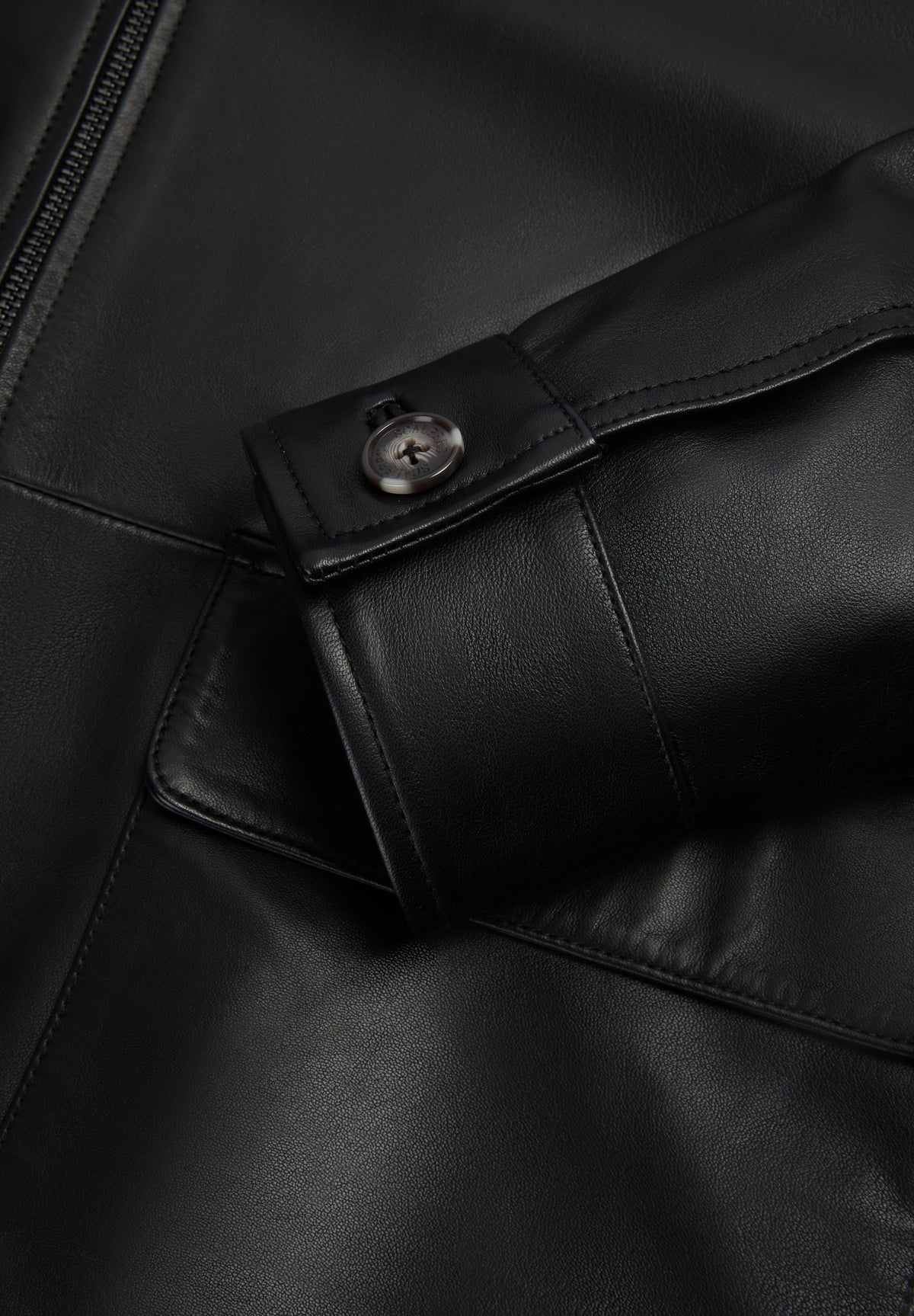 CHAQUETA PIEL BOLSILLOS
