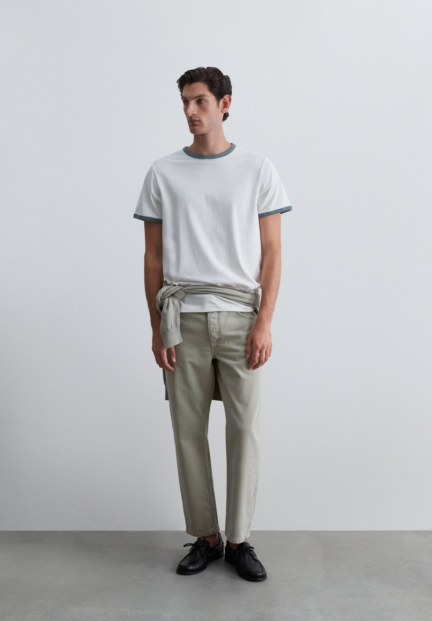 CAMISETA RIB A CONTRASTE