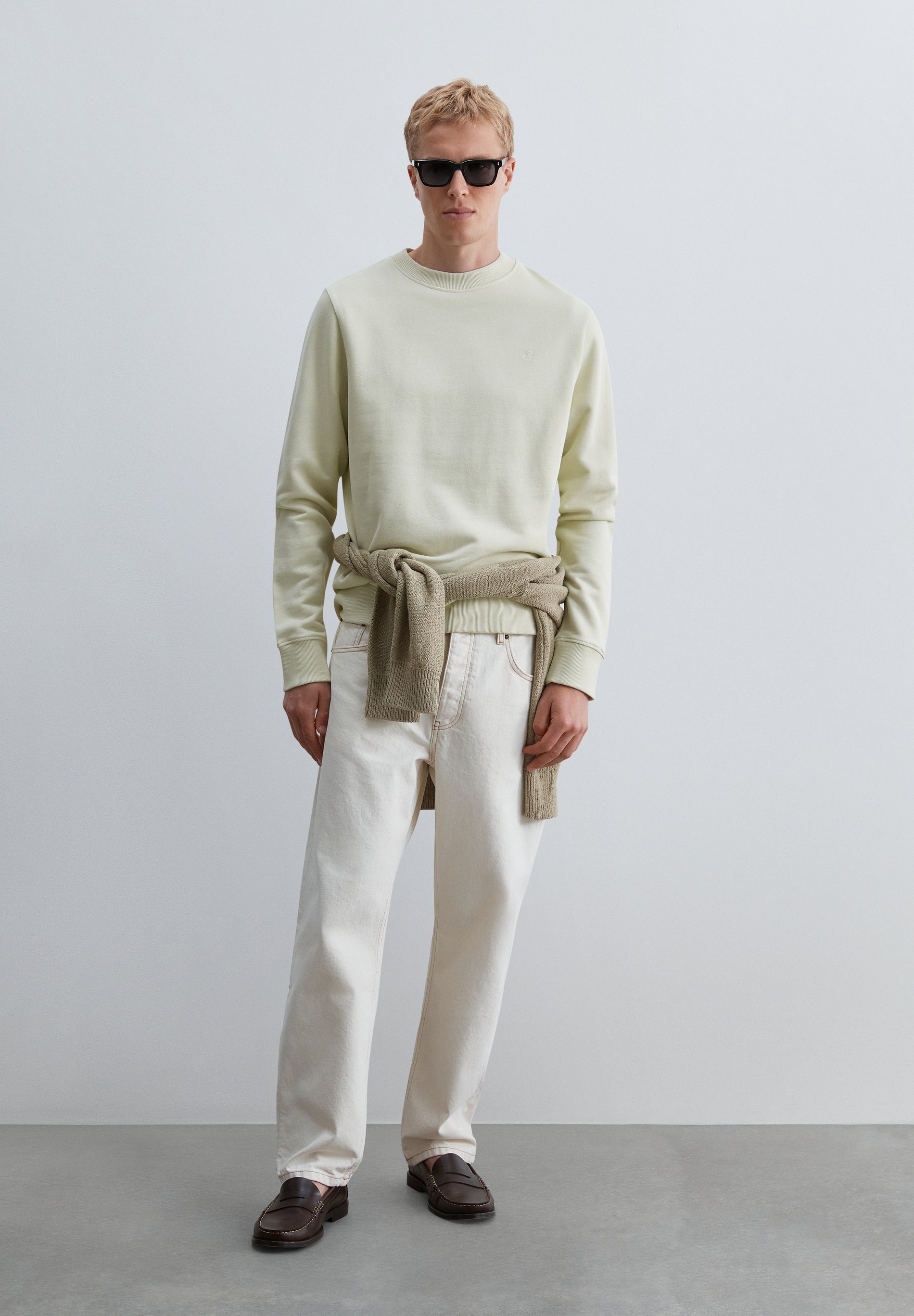 SUDADERA CREWNECK BORDADO TONO