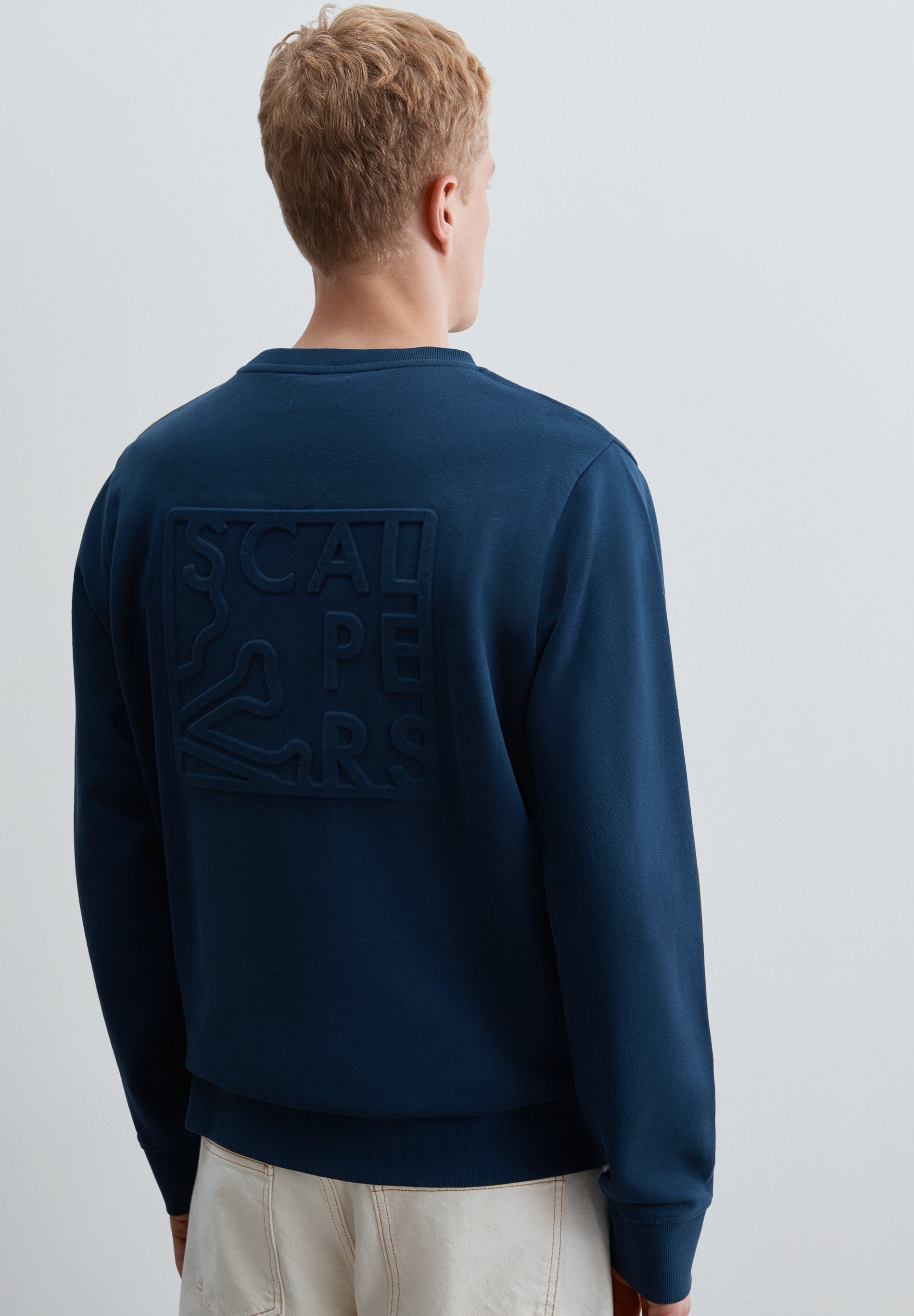 SUDADERA LOGO EN RELIEVE