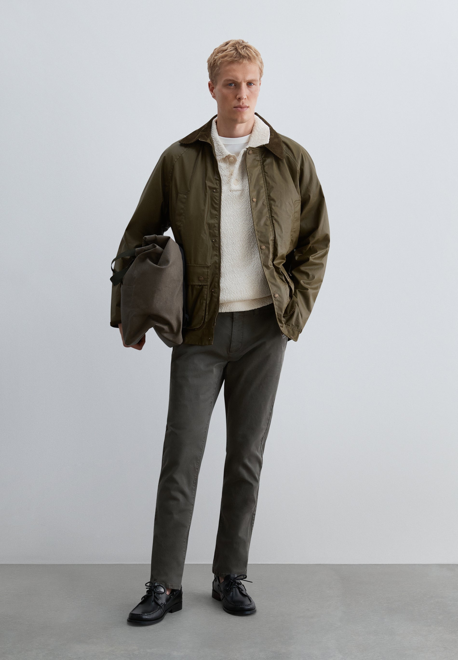 PANTALÓN CHINO REGULAR FIT