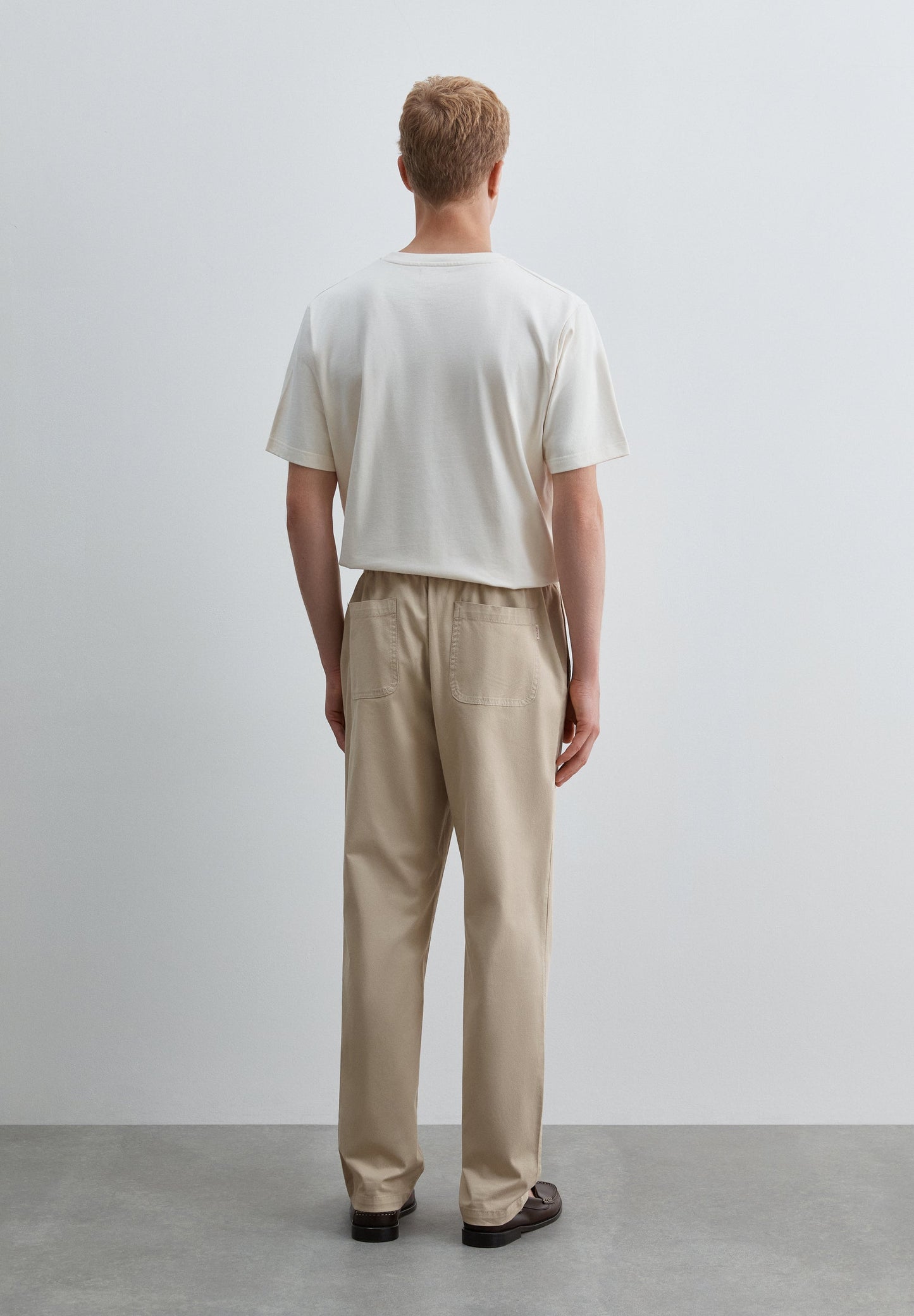 PANTALÓN RELAXED FIT CON CORDÓN