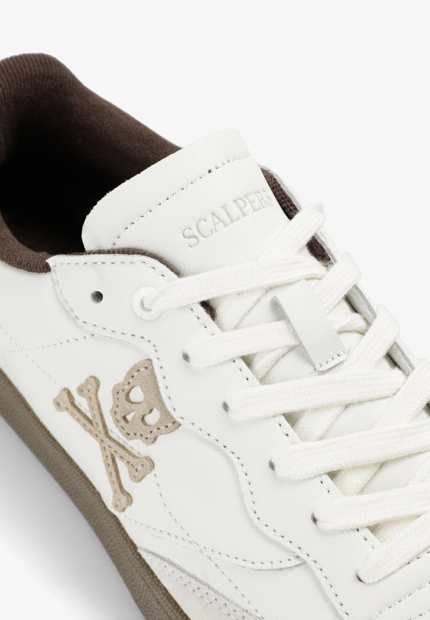 SNEAKERS CALAVERA PIEL