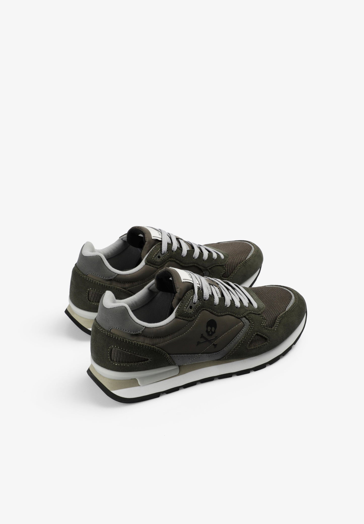 SCNUBRYAN SNEAKERS
