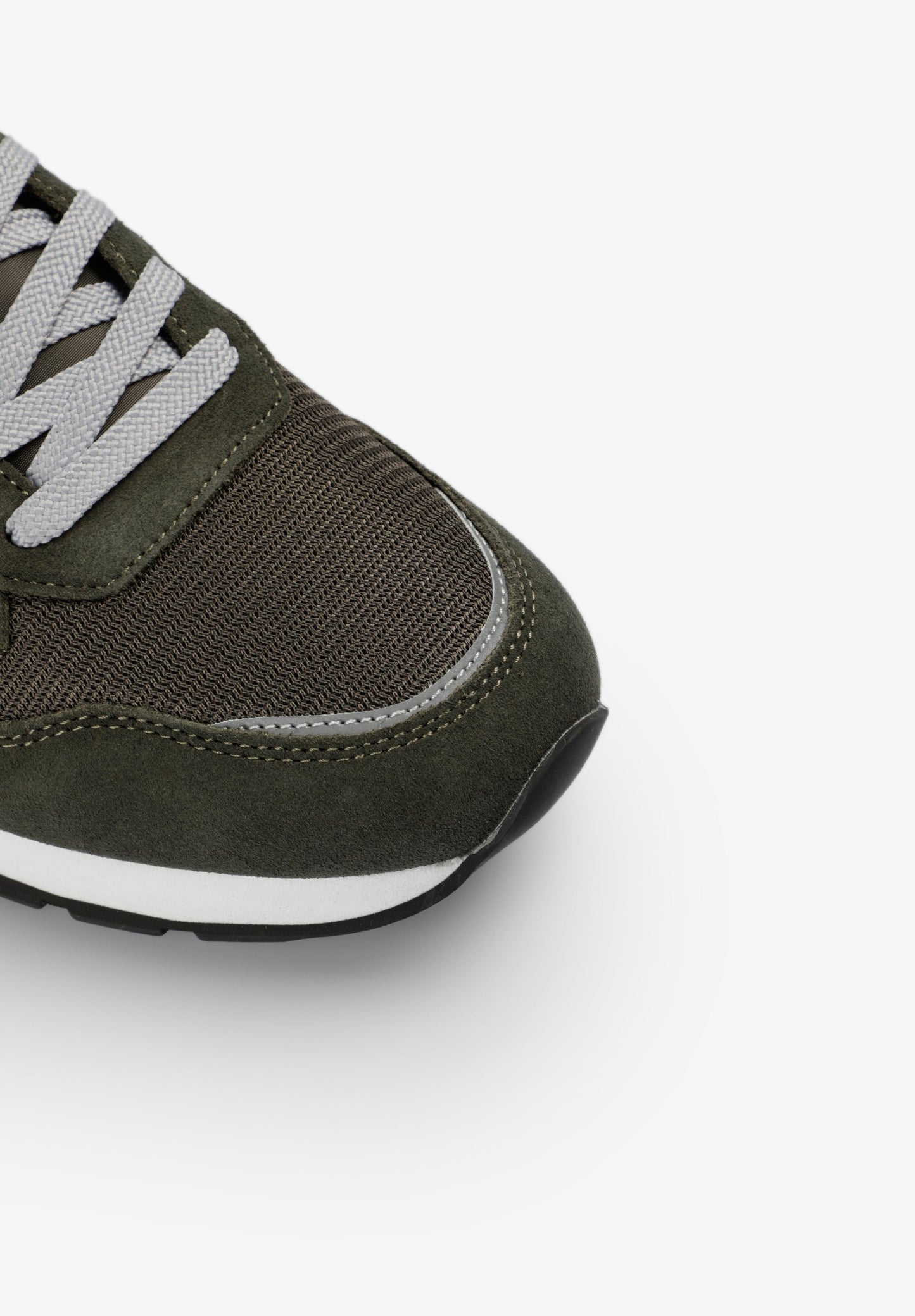 SCNUBRYAN SNEAKERS