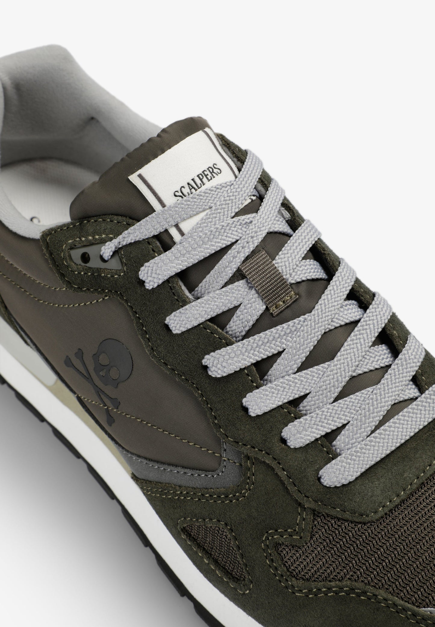 SCNUBRYAN SNEAKERS