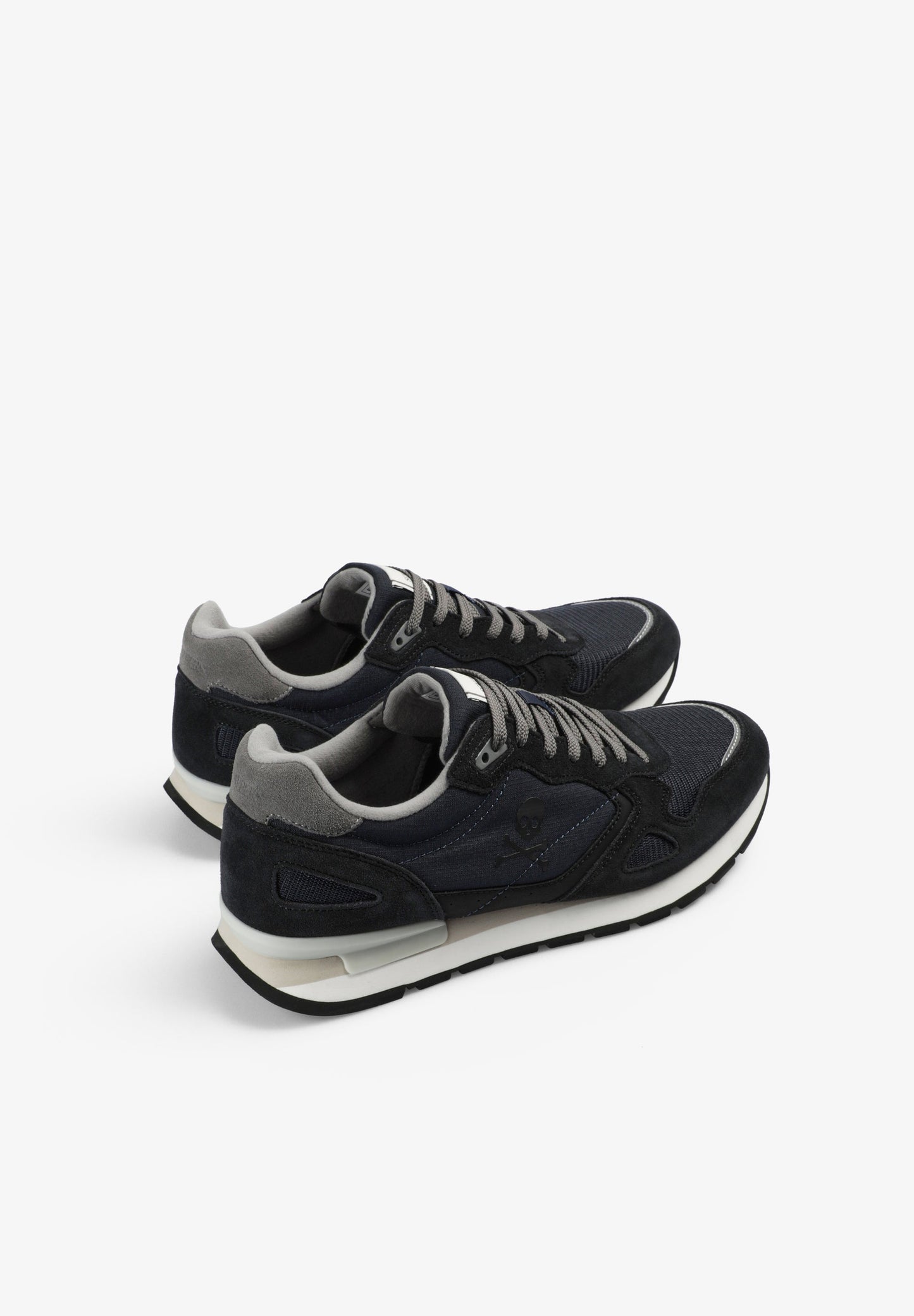 SCNUBRYAN SNEAKERS