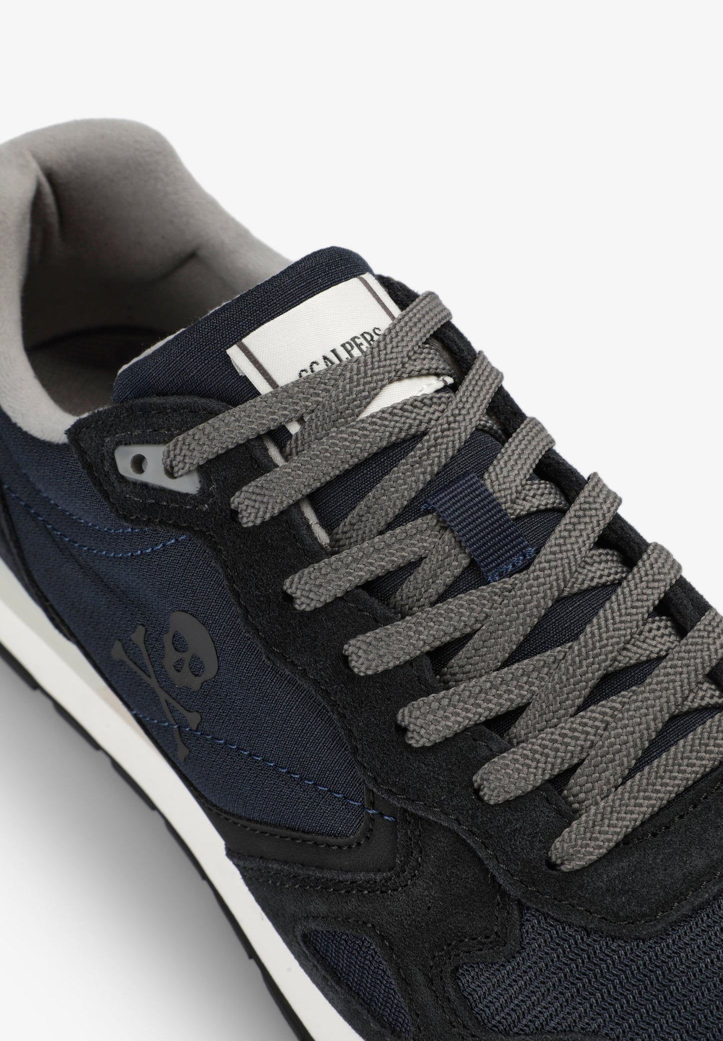 SCNUBRYAN SNEAKERS