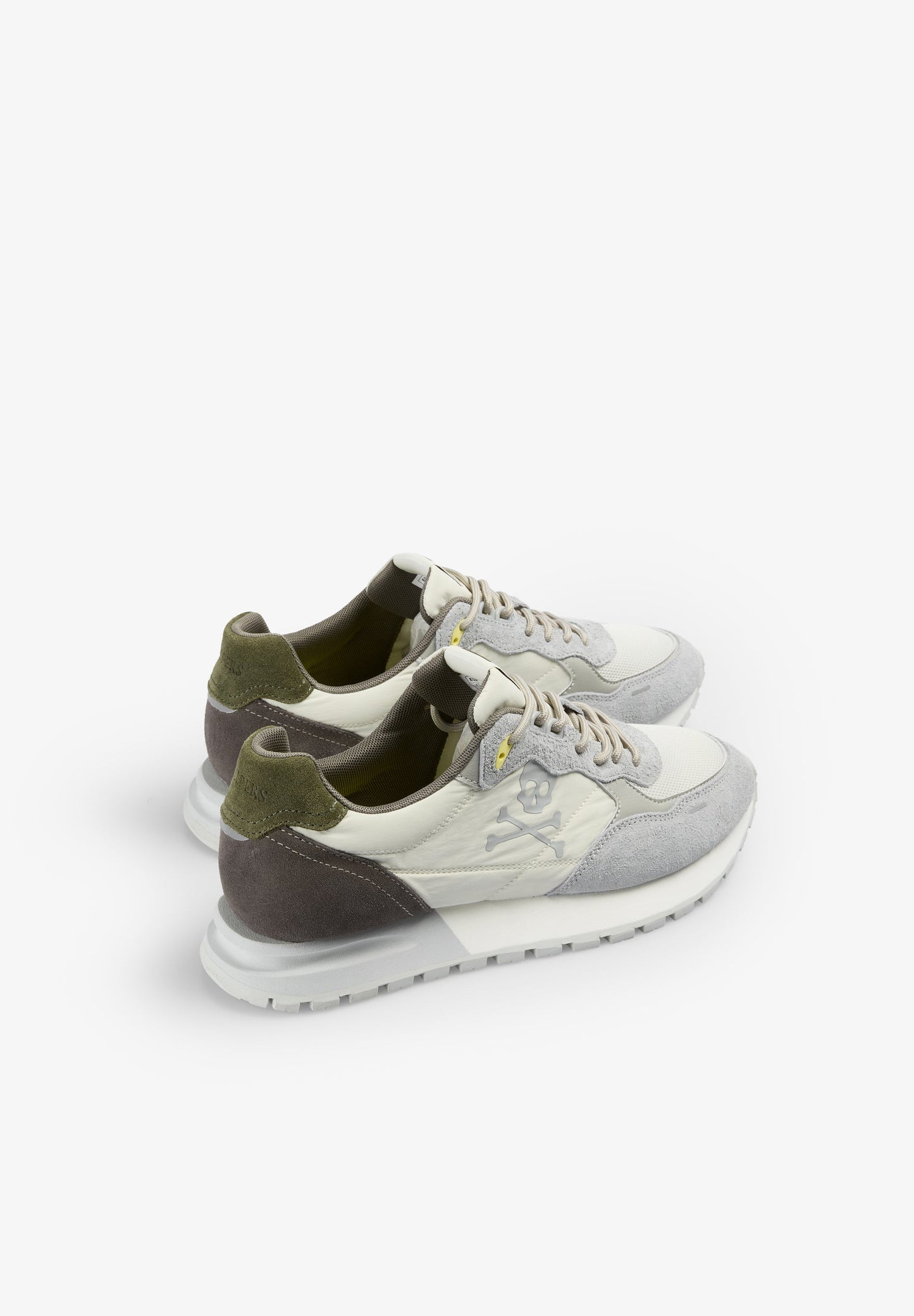 SCRIO 26 SNEAKERS