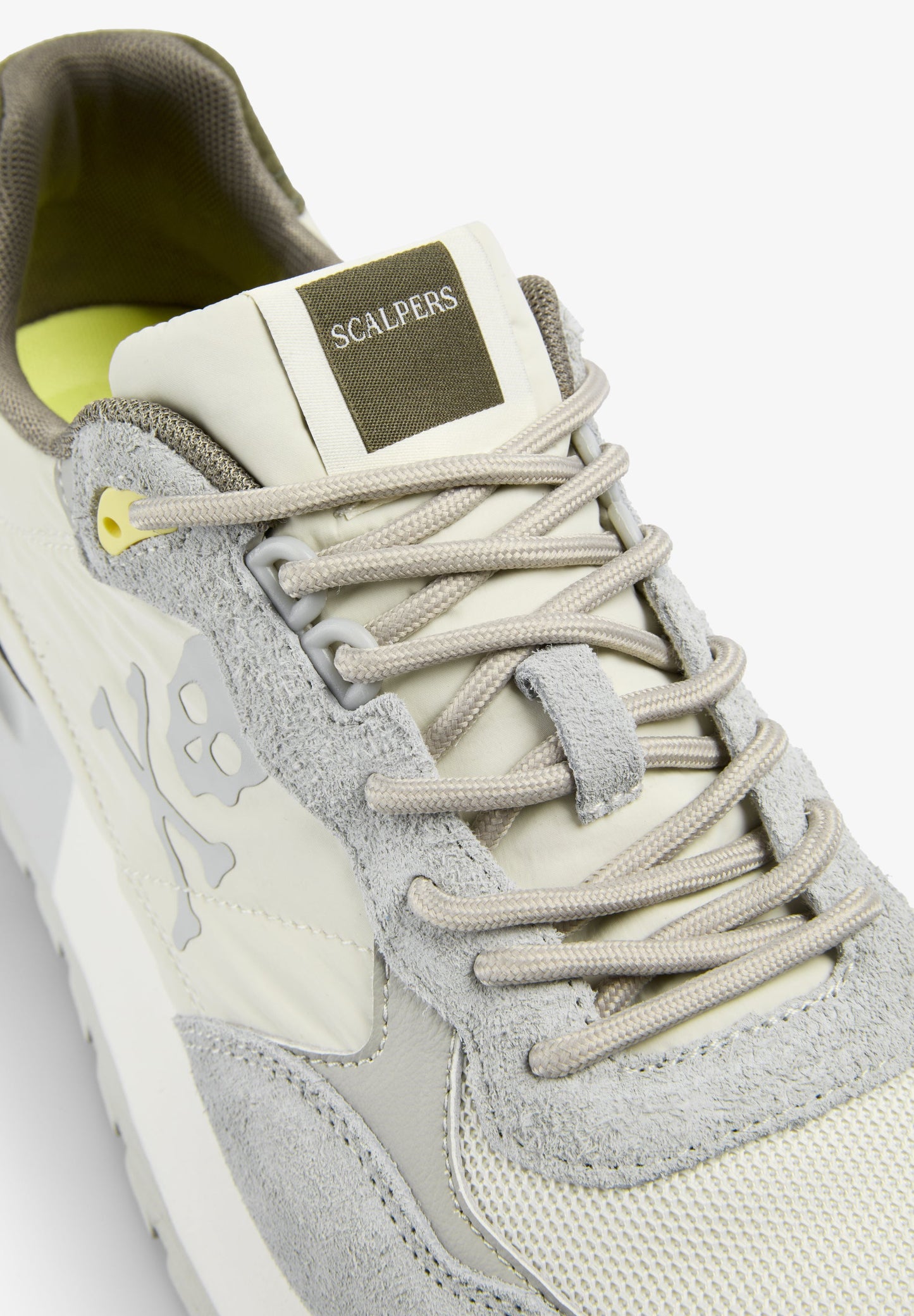 SCRIO 26 SNEAKERS