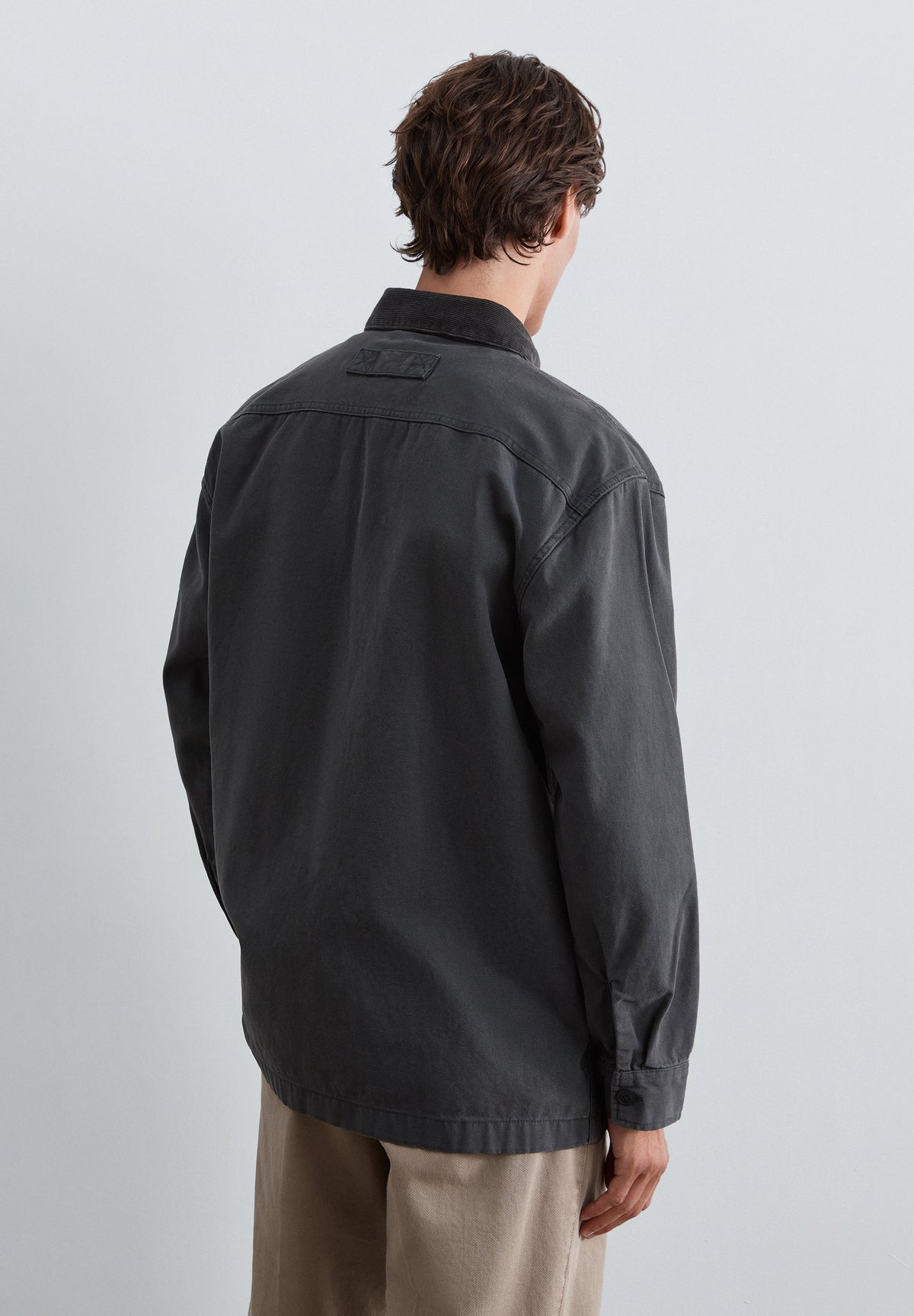 SOBRECAMISA BOLSILLOS LAVADA