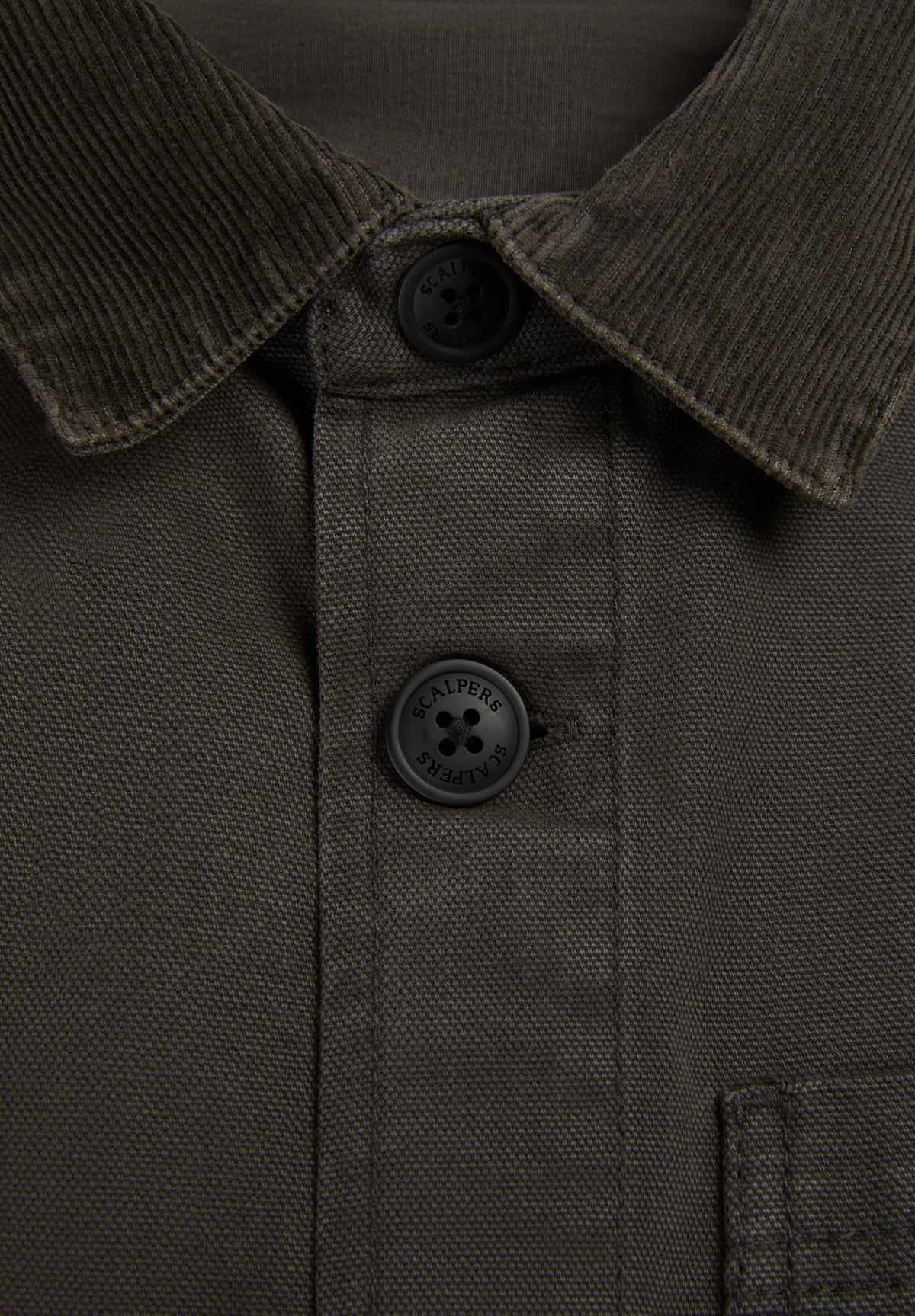 SOBRECAMISA BOLSILLOS LAVADA