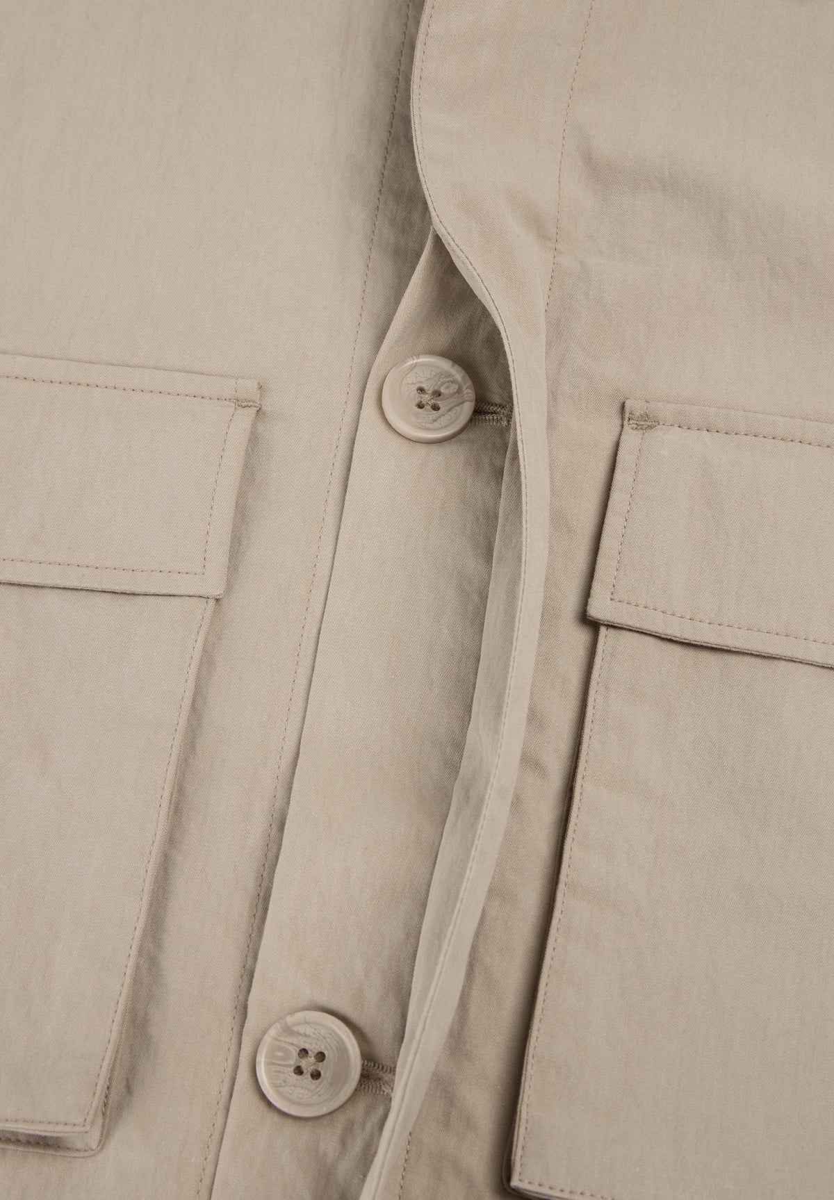 SOBRECAMISA TÉCNICA BOLSILLOS