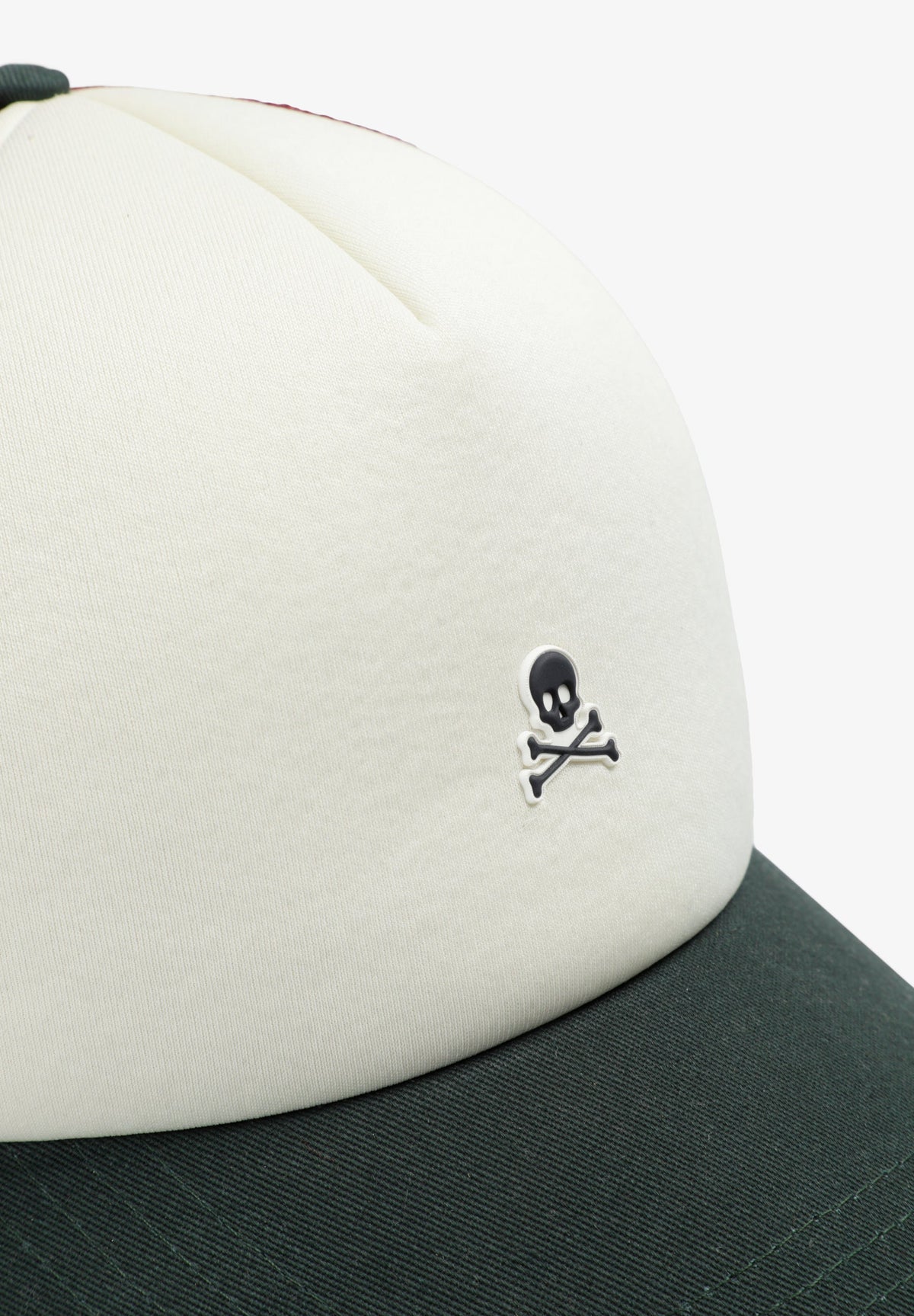 GORRA TRUCKER CALAVERA