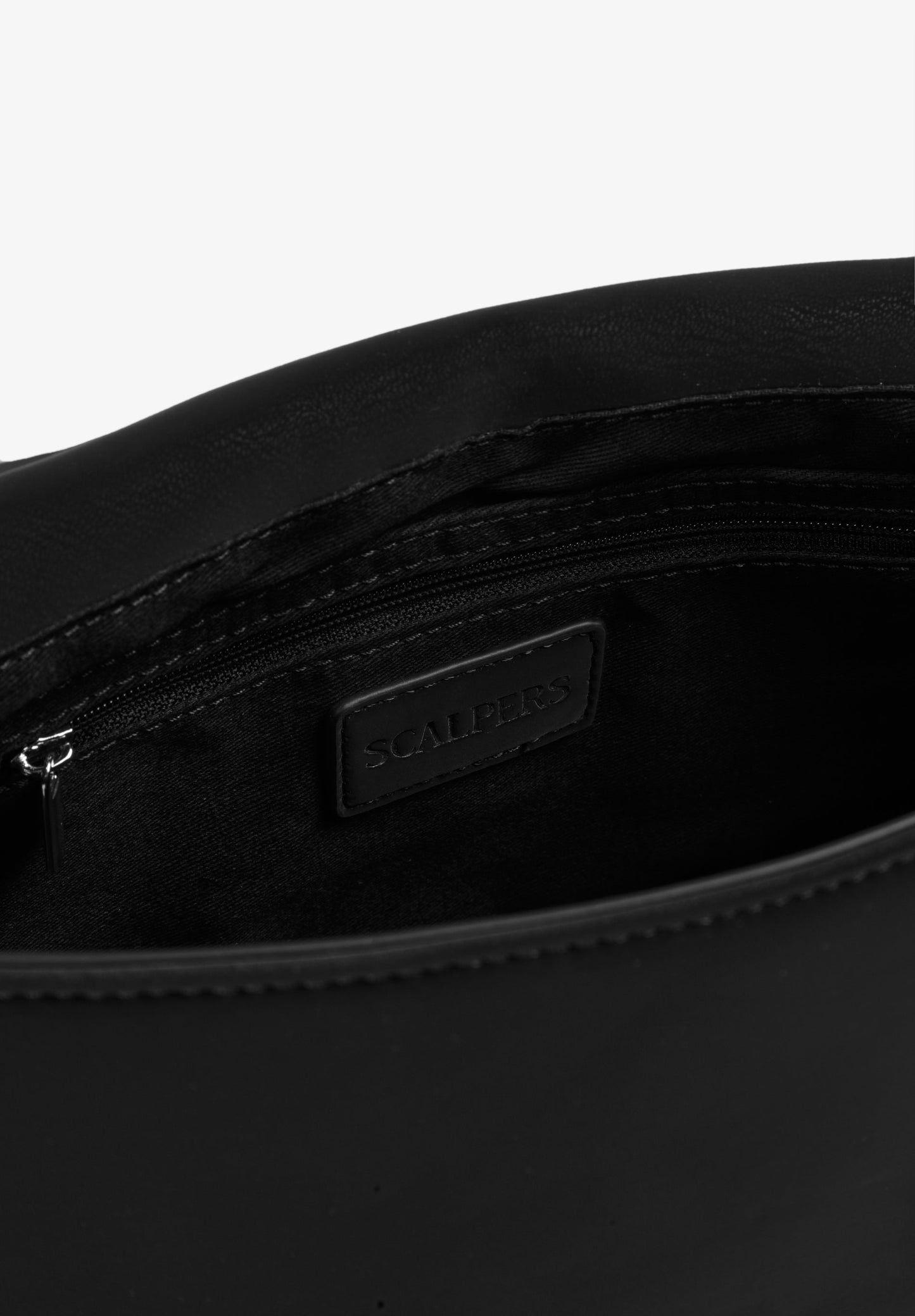 BOLSO DE HOMBRO CON CADENA