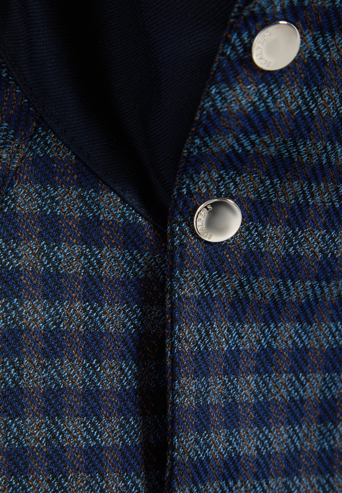 CHAQUETA CUELLO ALTO CUADROS