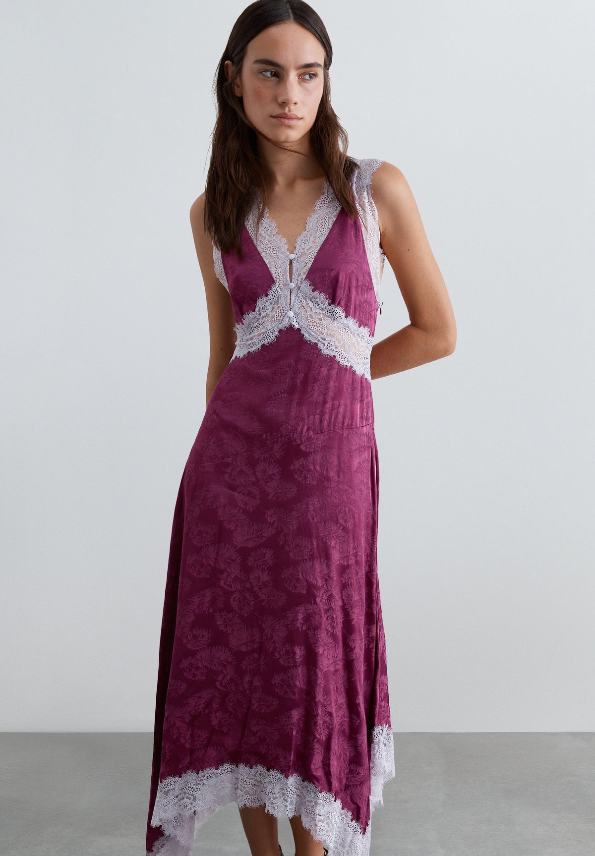 VESTIDO LENCERO JACQUARD