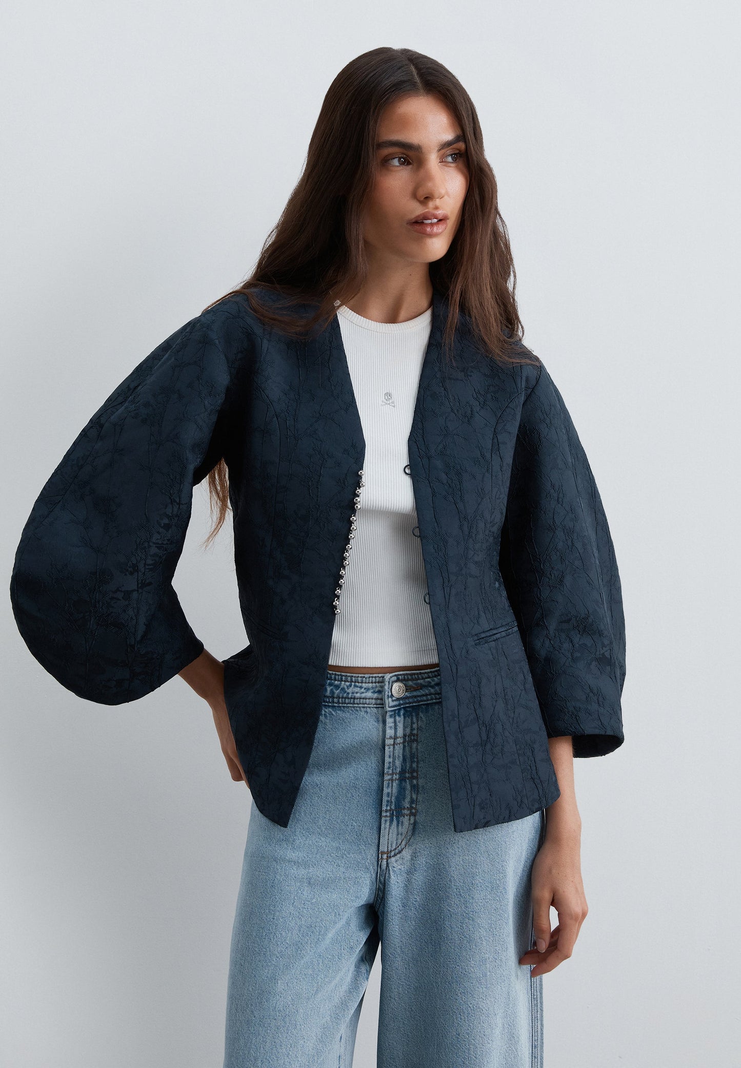 BLAZER JACQUARD MANGAS CON VOLUMEN