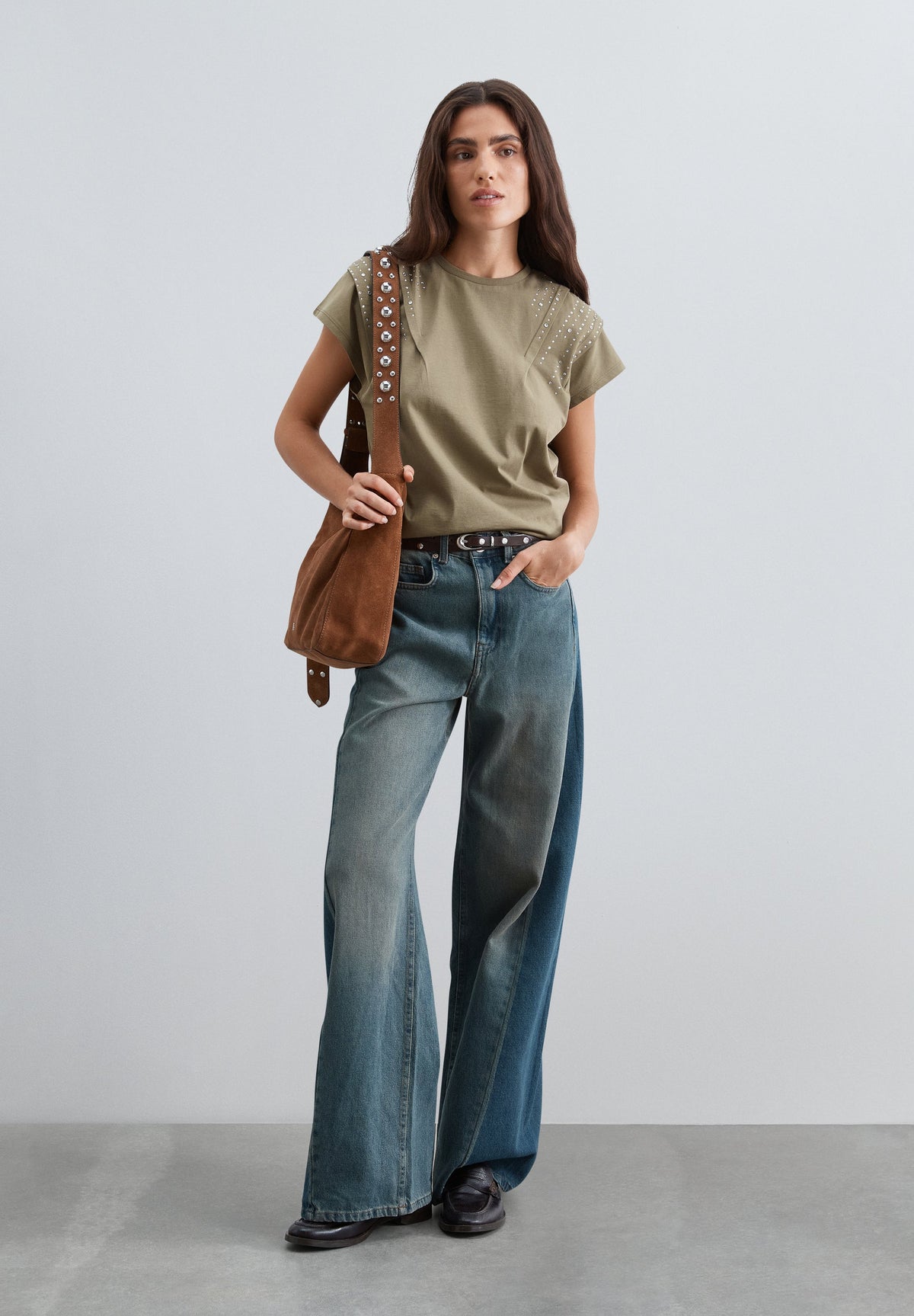 CAMISETA PLIEGUES CON STUDS