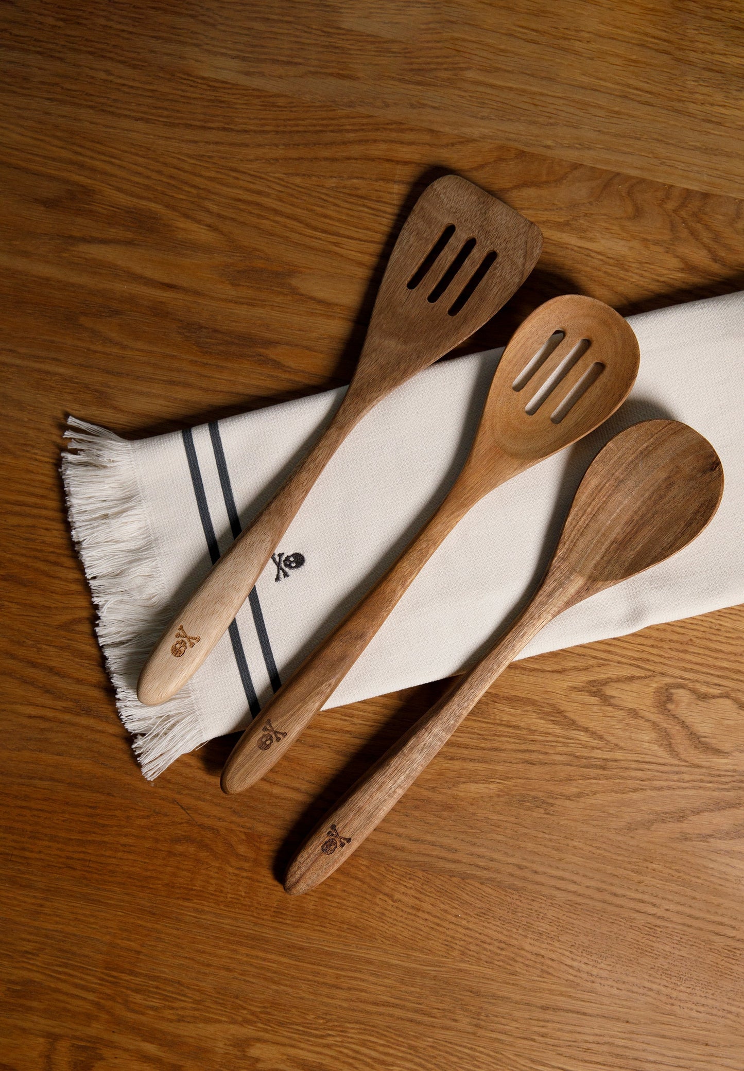 PACK UTENSILIOS DE MADERA CALAVERA