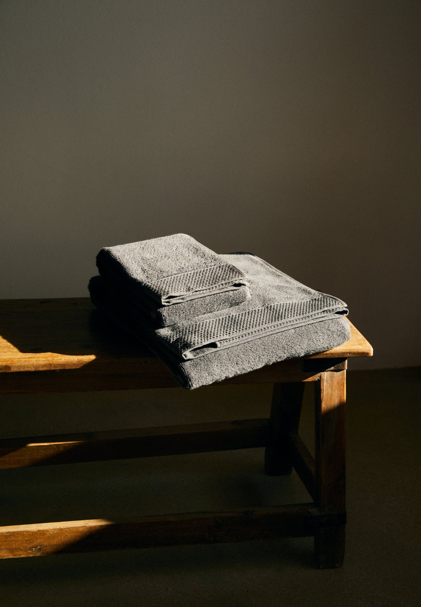 TOALLA TOCADOR CENEFA