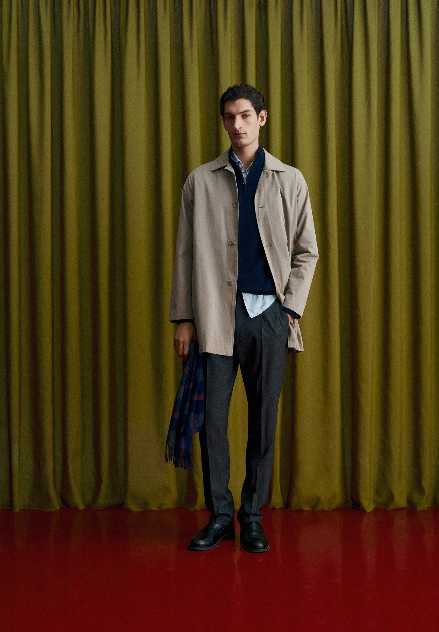 GABARDINA LIGERA PRINT CALAVERA