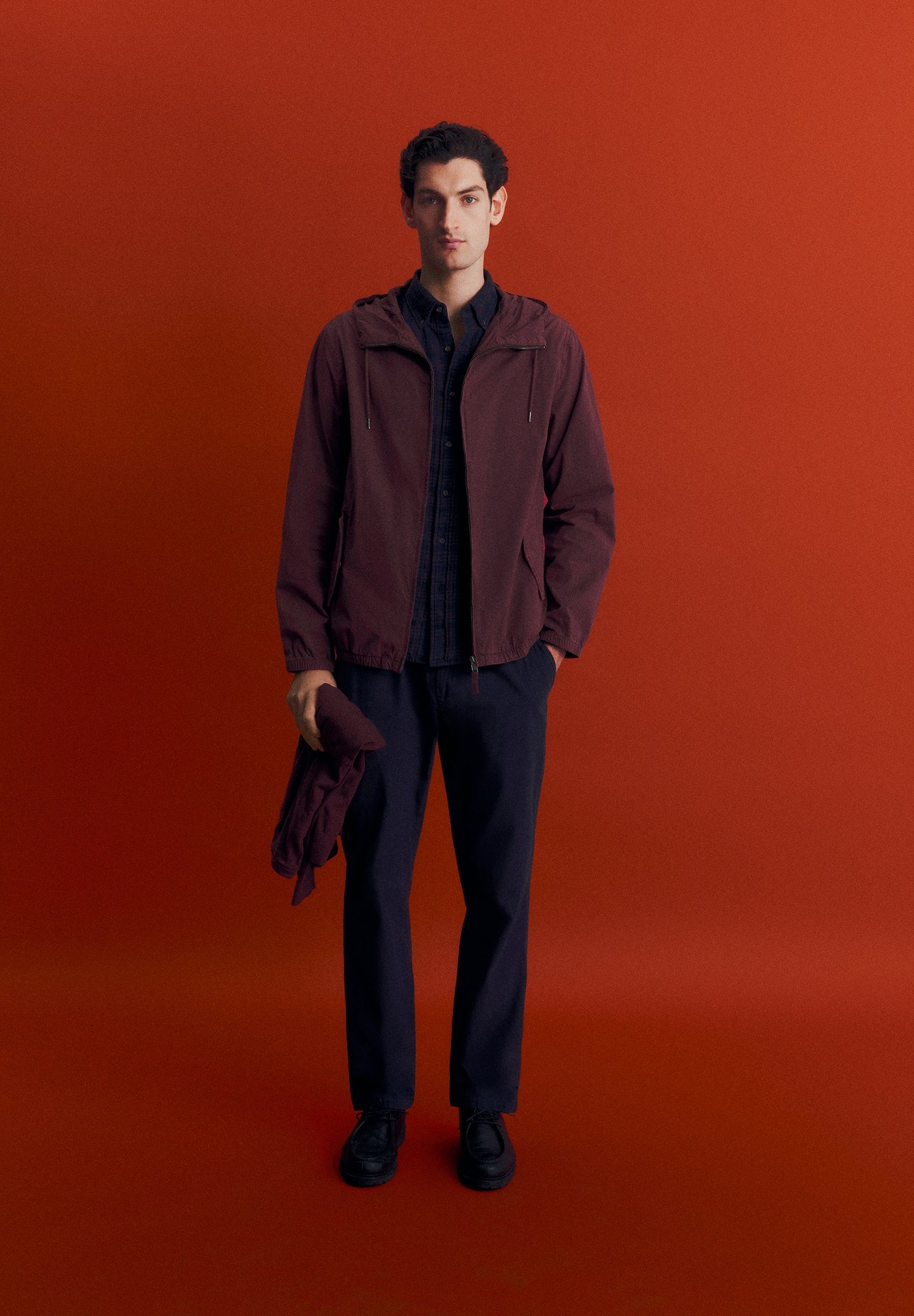 PANTALÓN SARGA REGULAR FIT