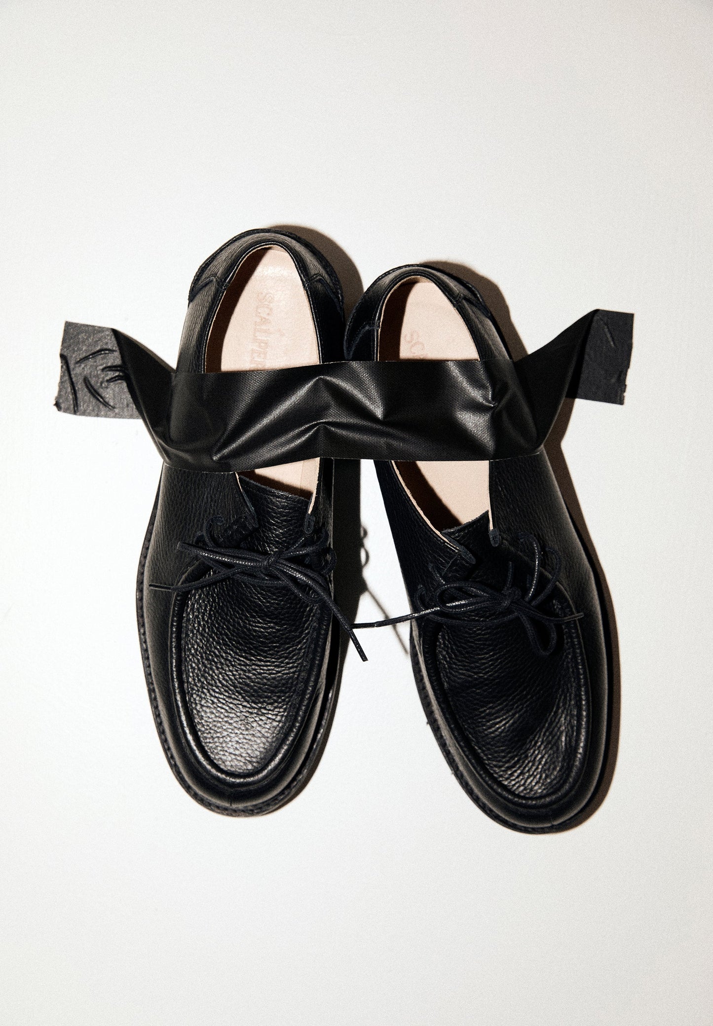 ZAPATOS PIEL SUELA DENTADA