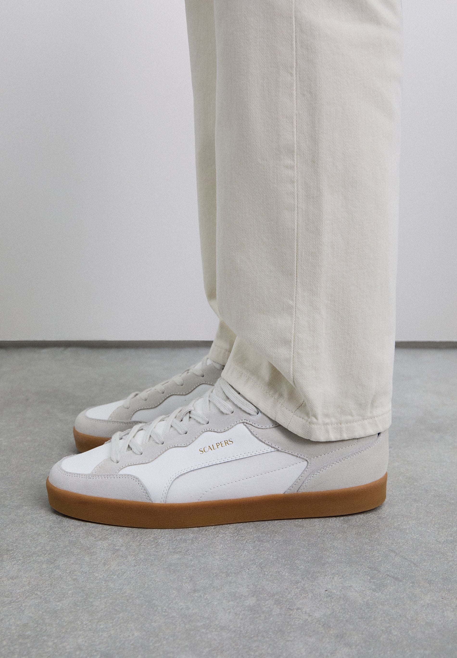 SNEAKERS PIEL ANTE
