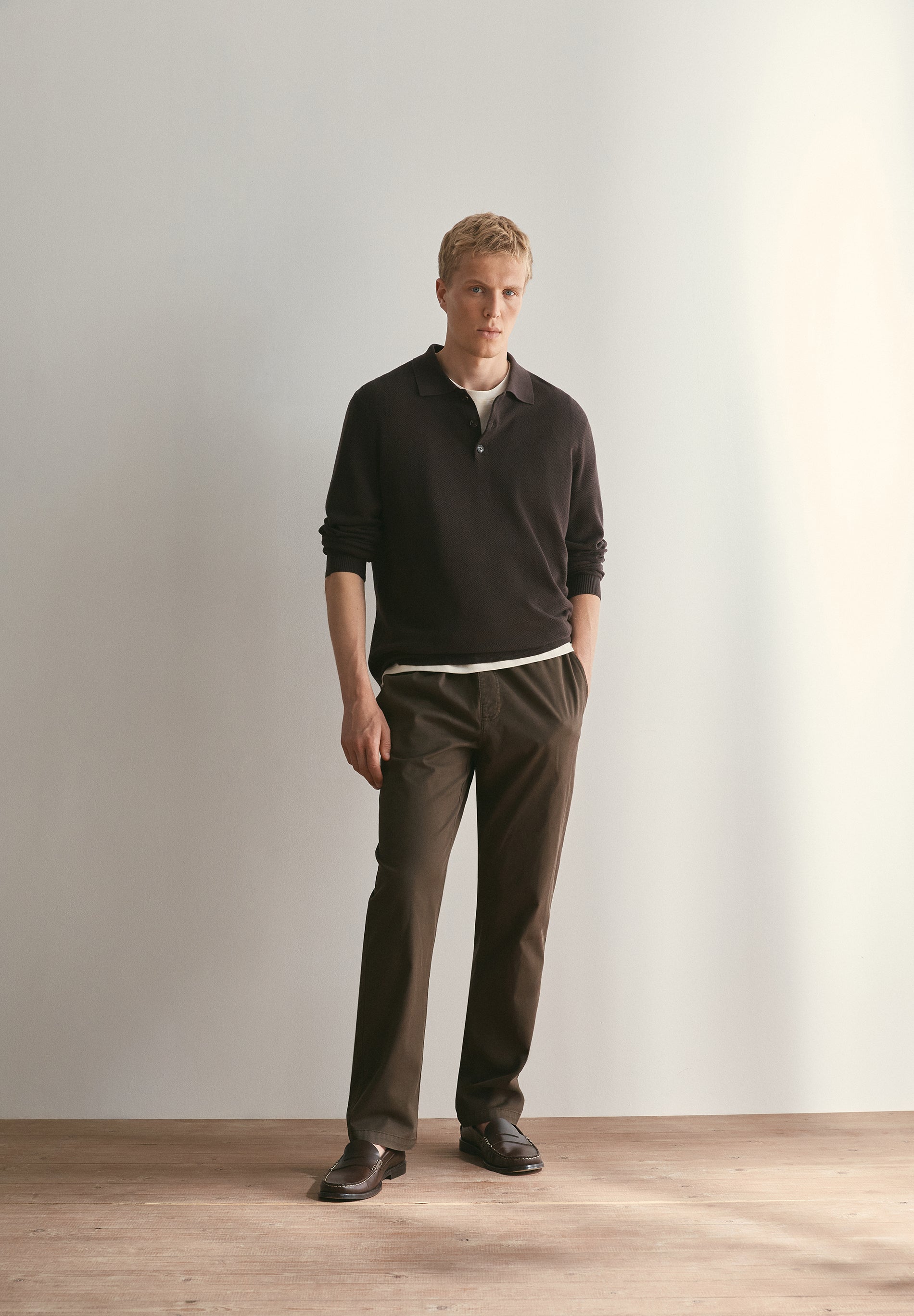 PANTALÓN RELAXED FIT CON CORDÓN