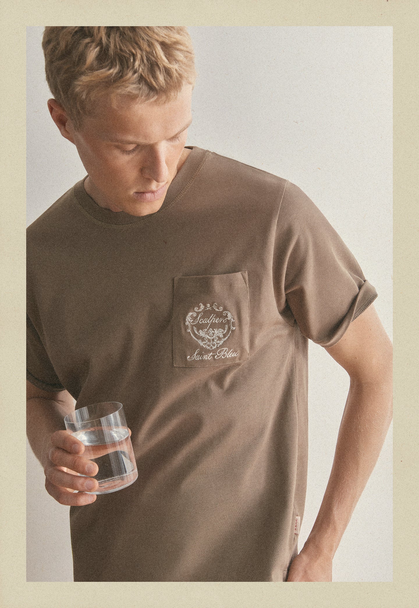 CAMISETA BORDADO BOXY FIT