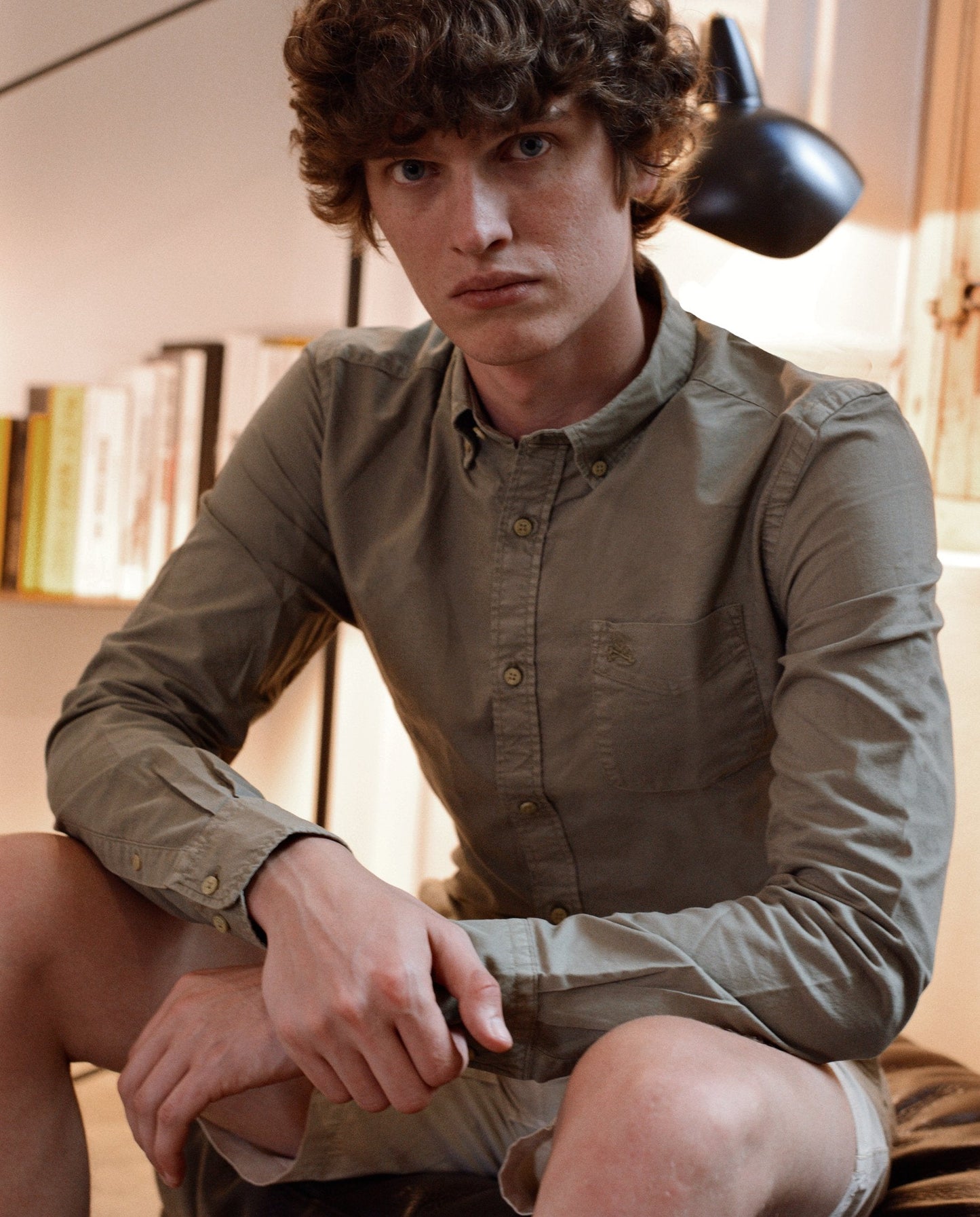 CAMISA CUELLO BOTONES CALAVERA