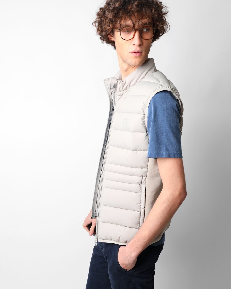 NEW GSTAAD VEST TAUPE