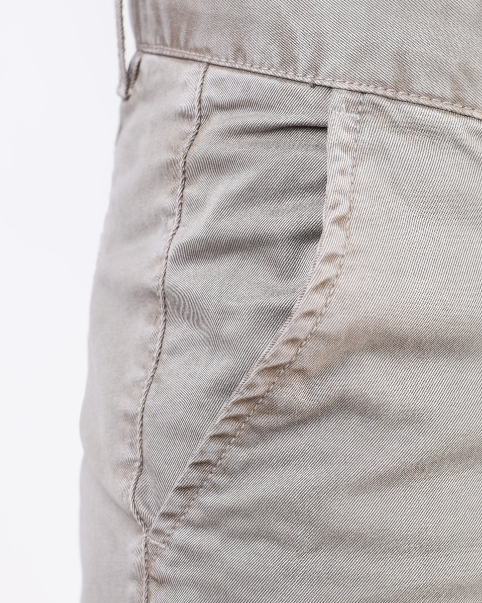 OUTFITTERS SHORT GREY
