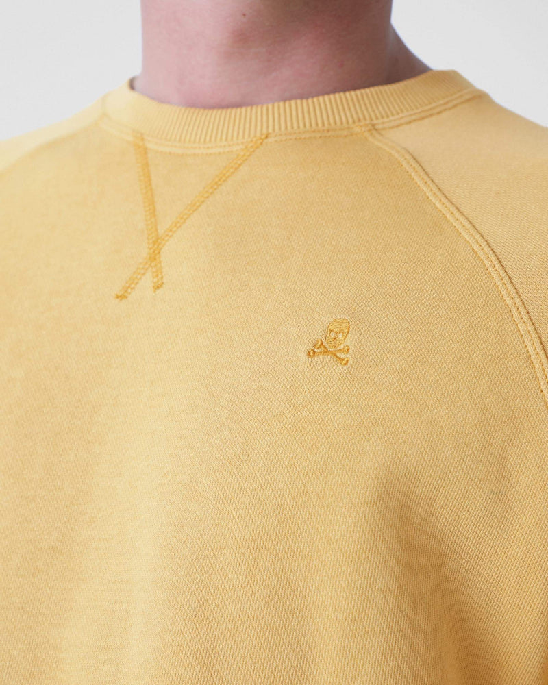 SUDADERA GARMENT DYE LOGO CALAVERA