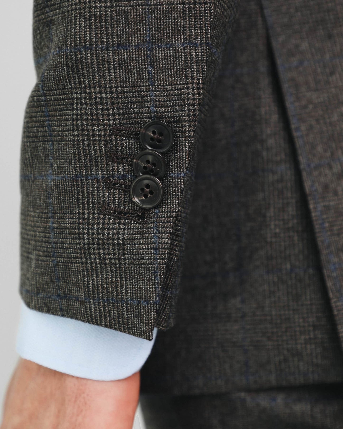 NEW CITY SUIT