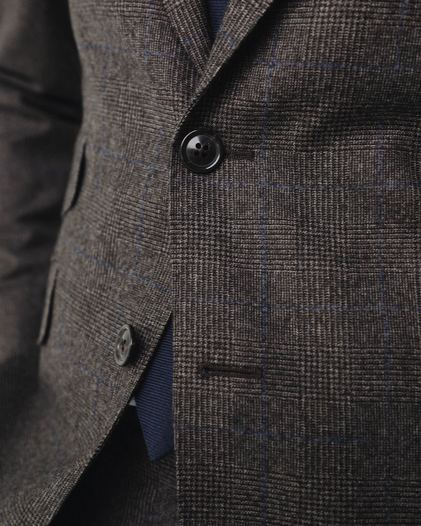 NEW CITY SUIT